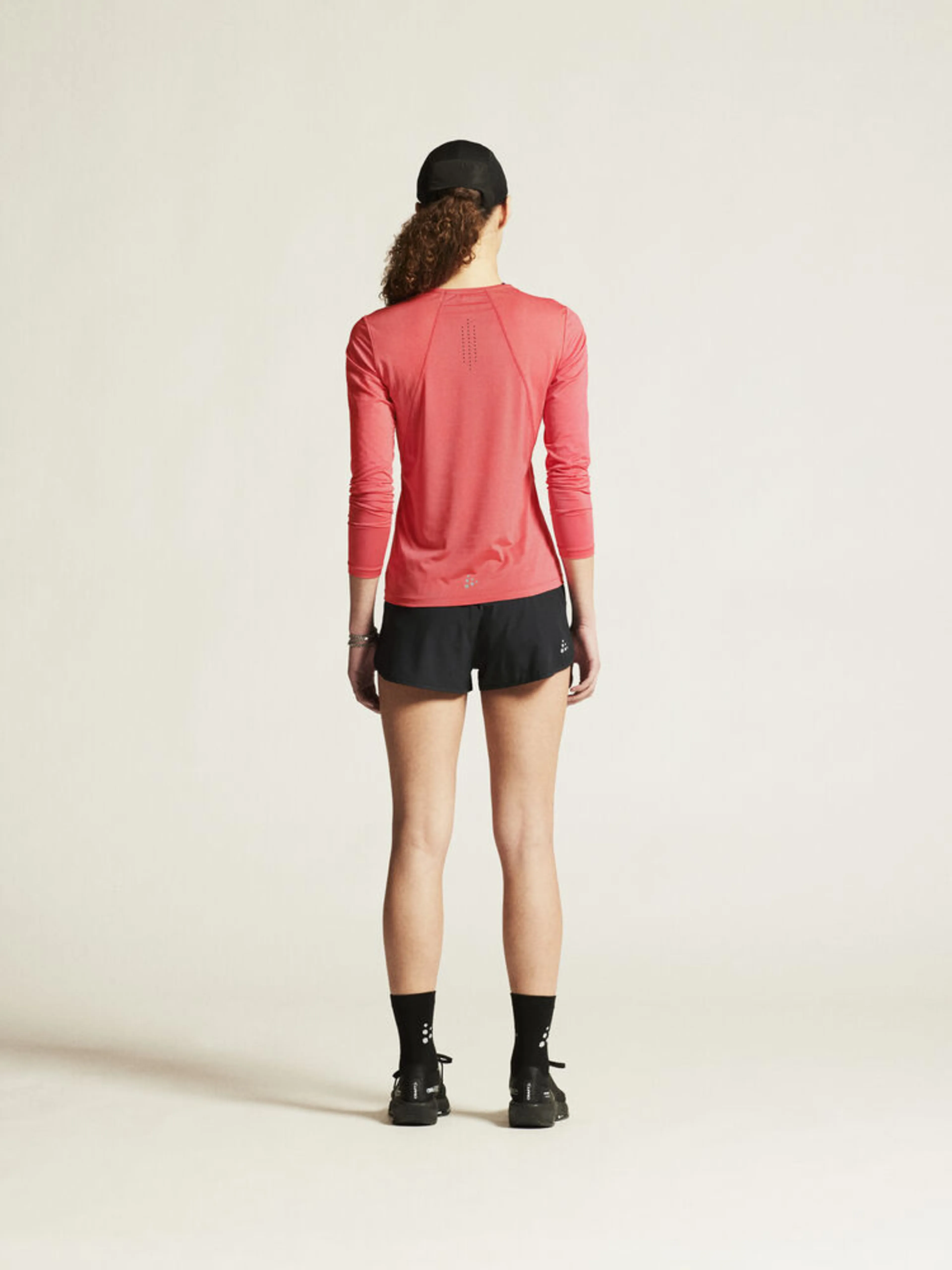 Adv Essence Ls Tee 2 W