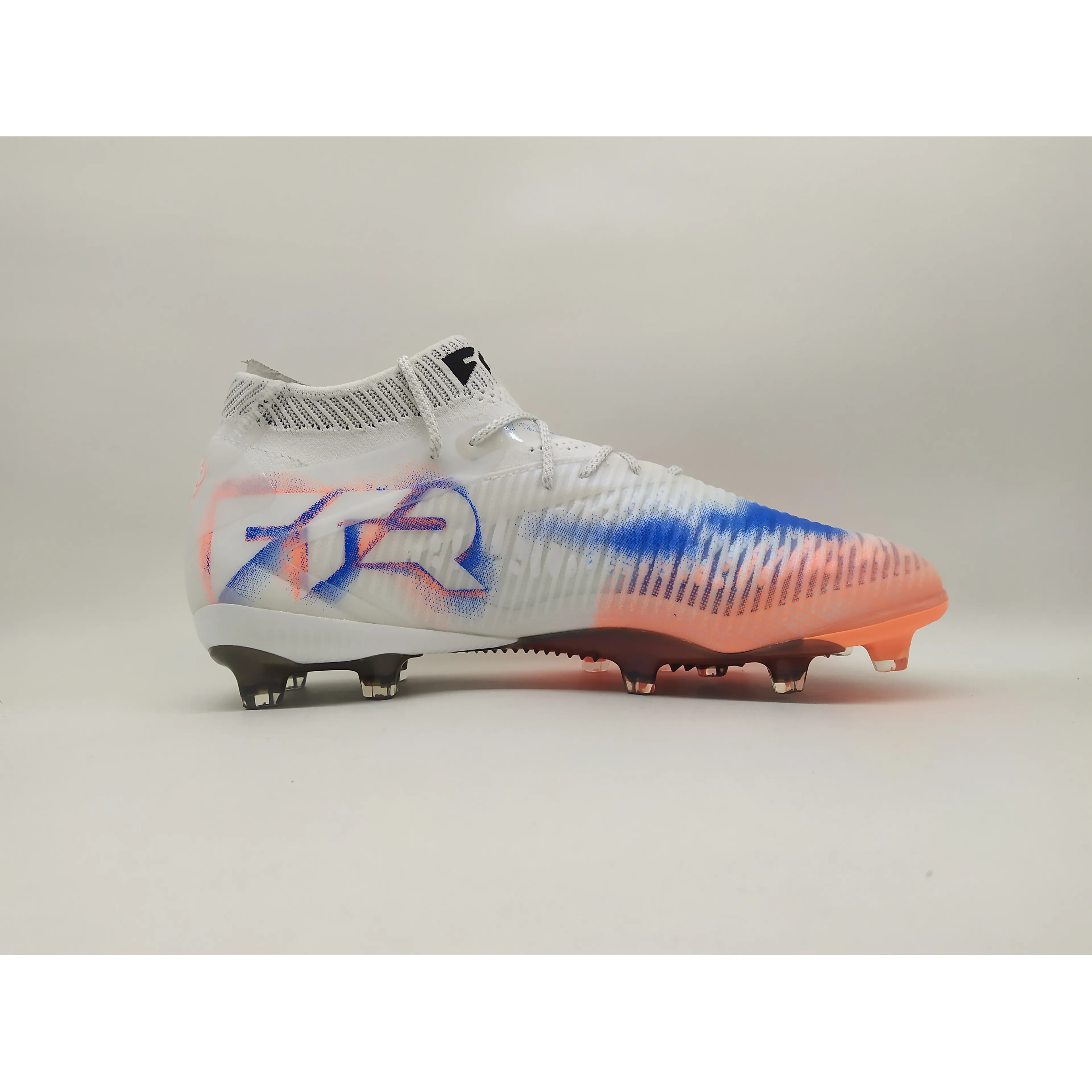 FUTURE 8 ULTIMATE AG