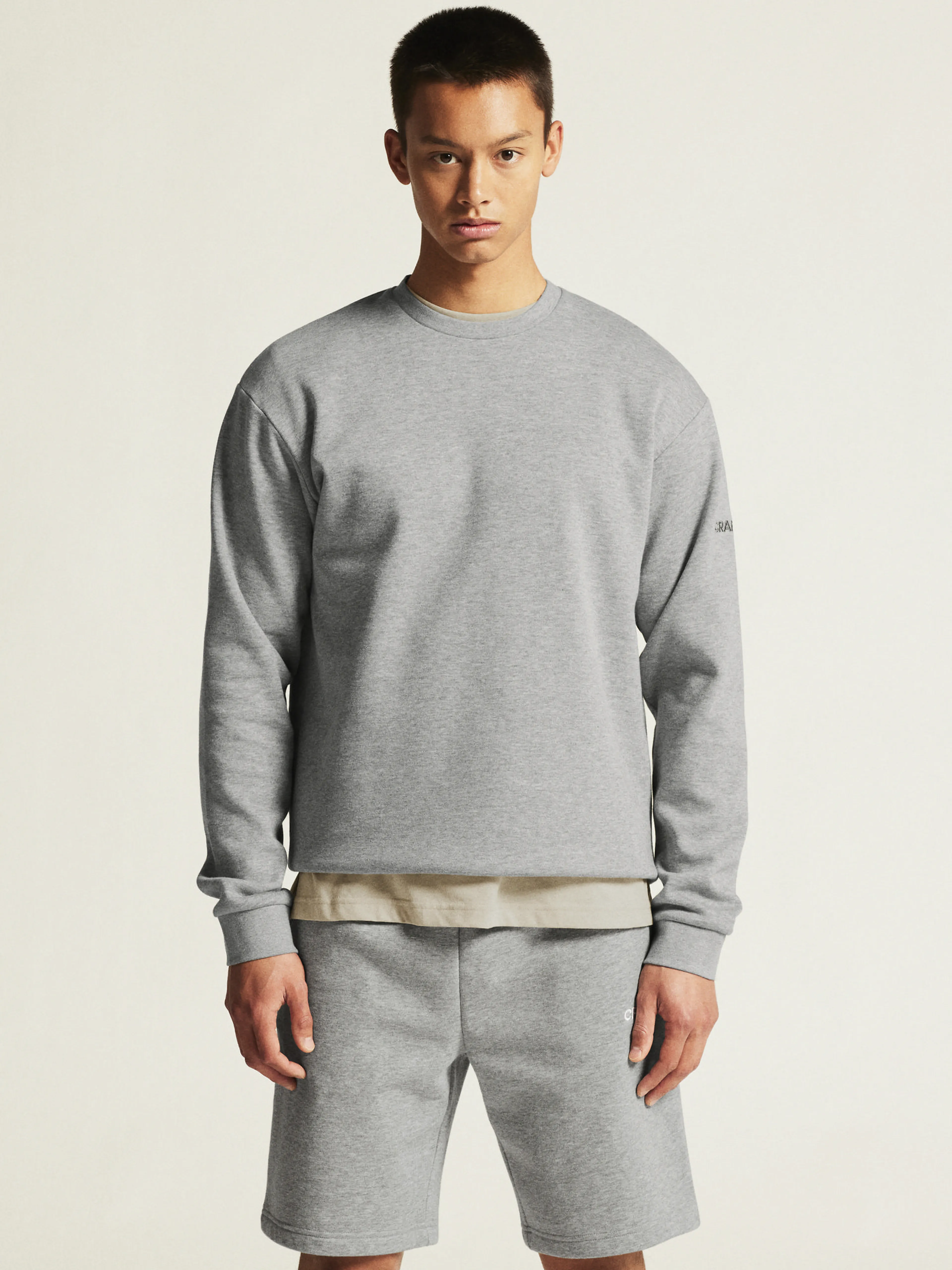 Community 2.0 R Neck M Community 2.0 R Neck M