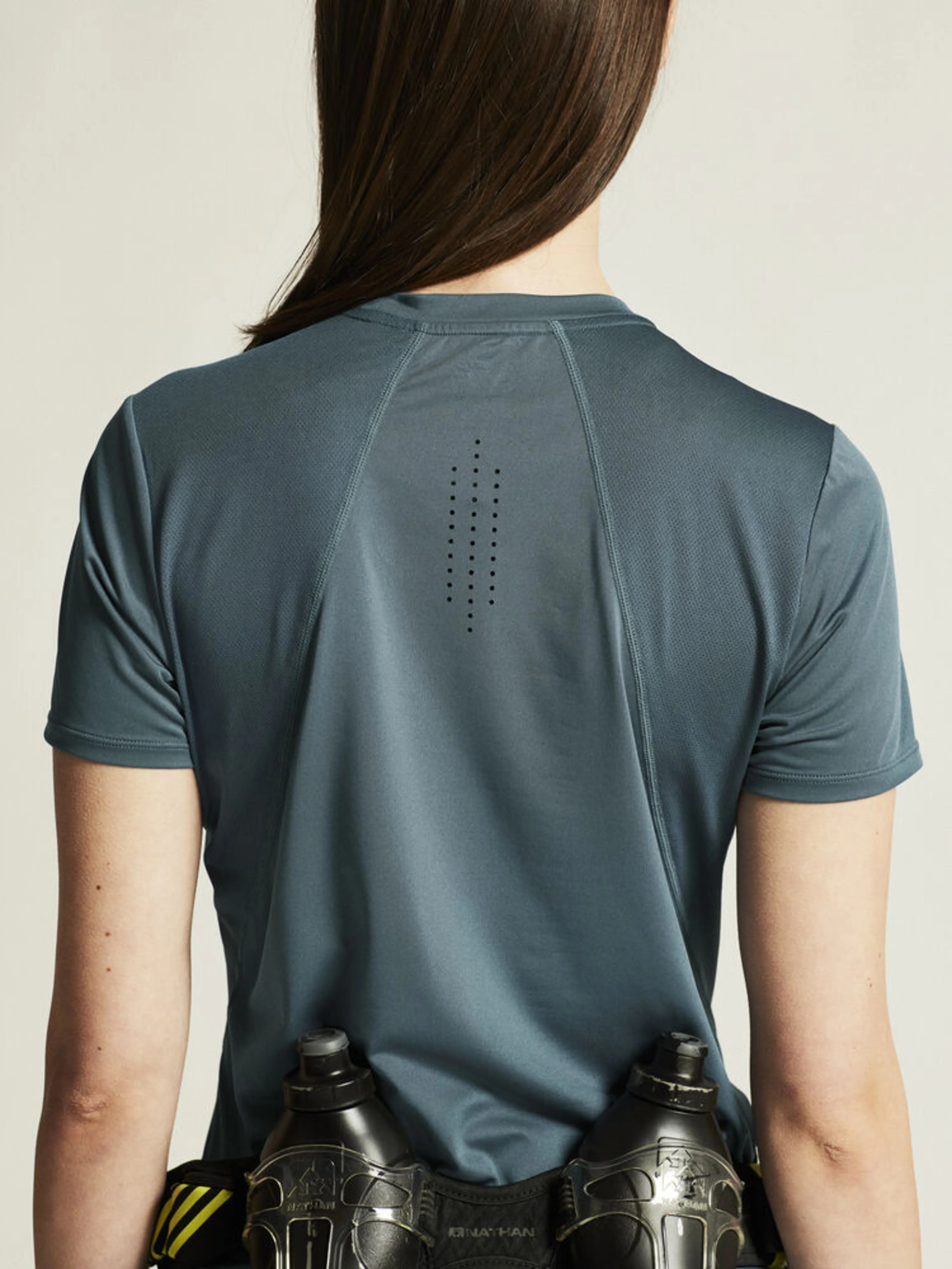 Adv Essence Ss Tee 2 W
