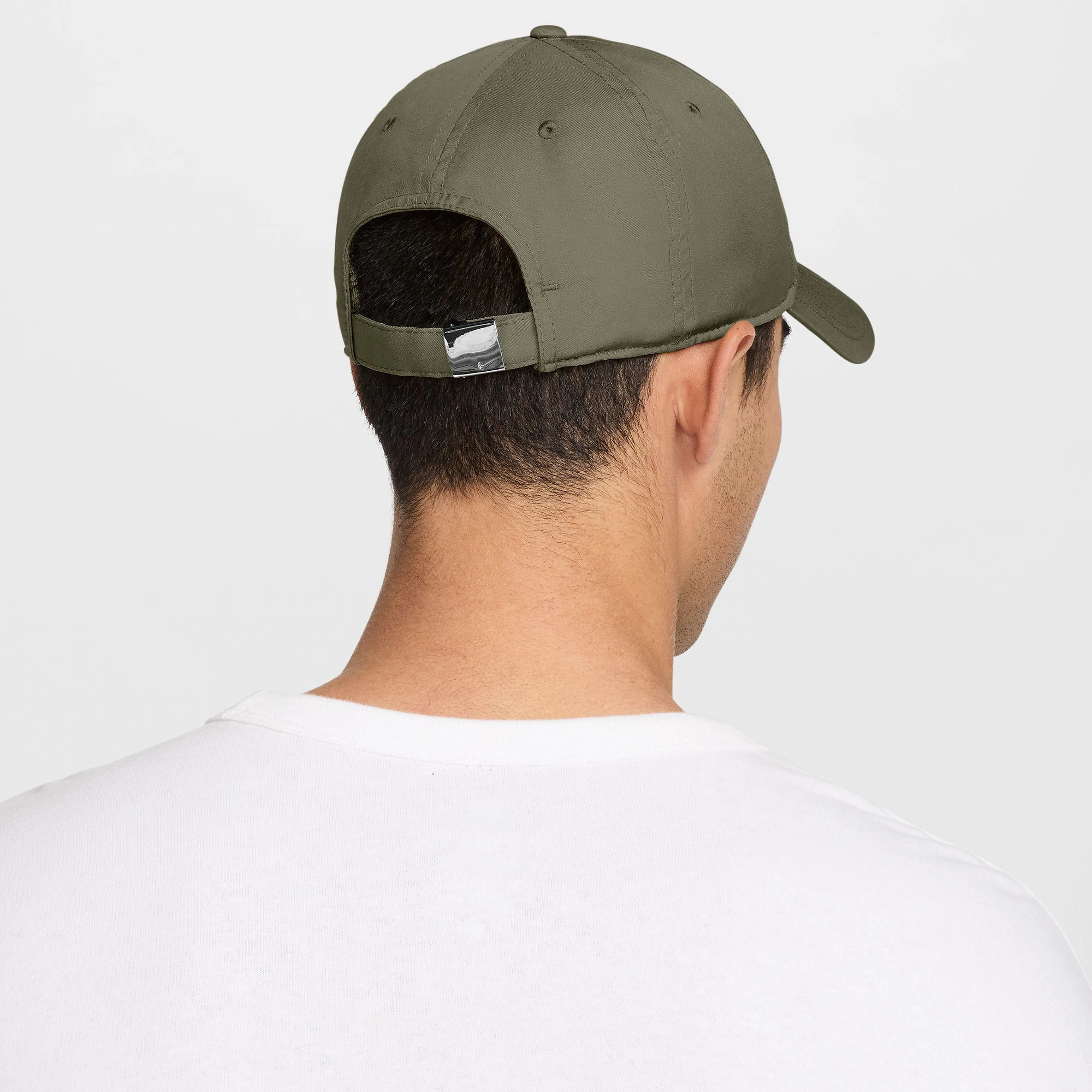 Dri-FIT Club Unstructured Metal Swoosh Cap