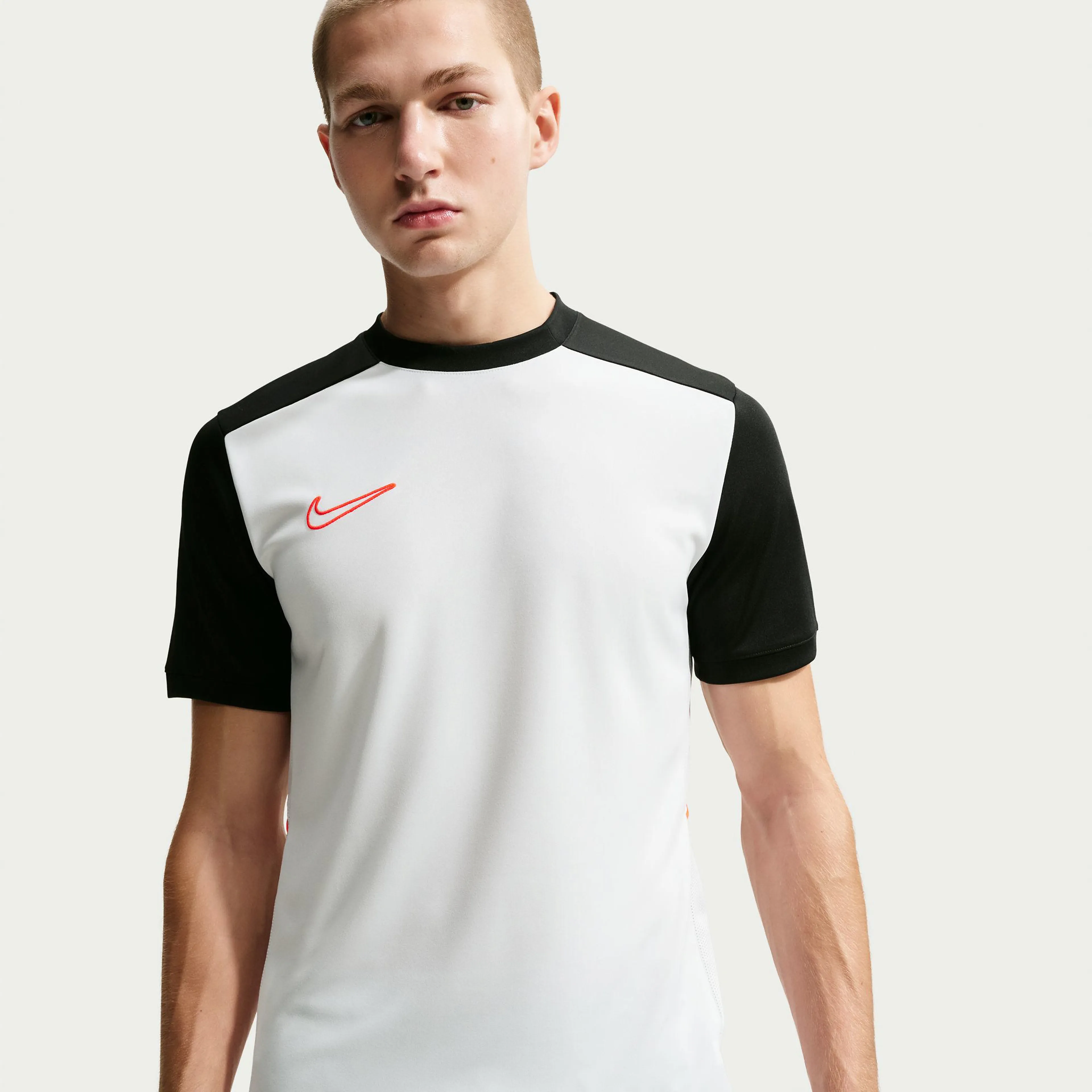  Academy Dri-FIT Short-Sleeve Soccer Top