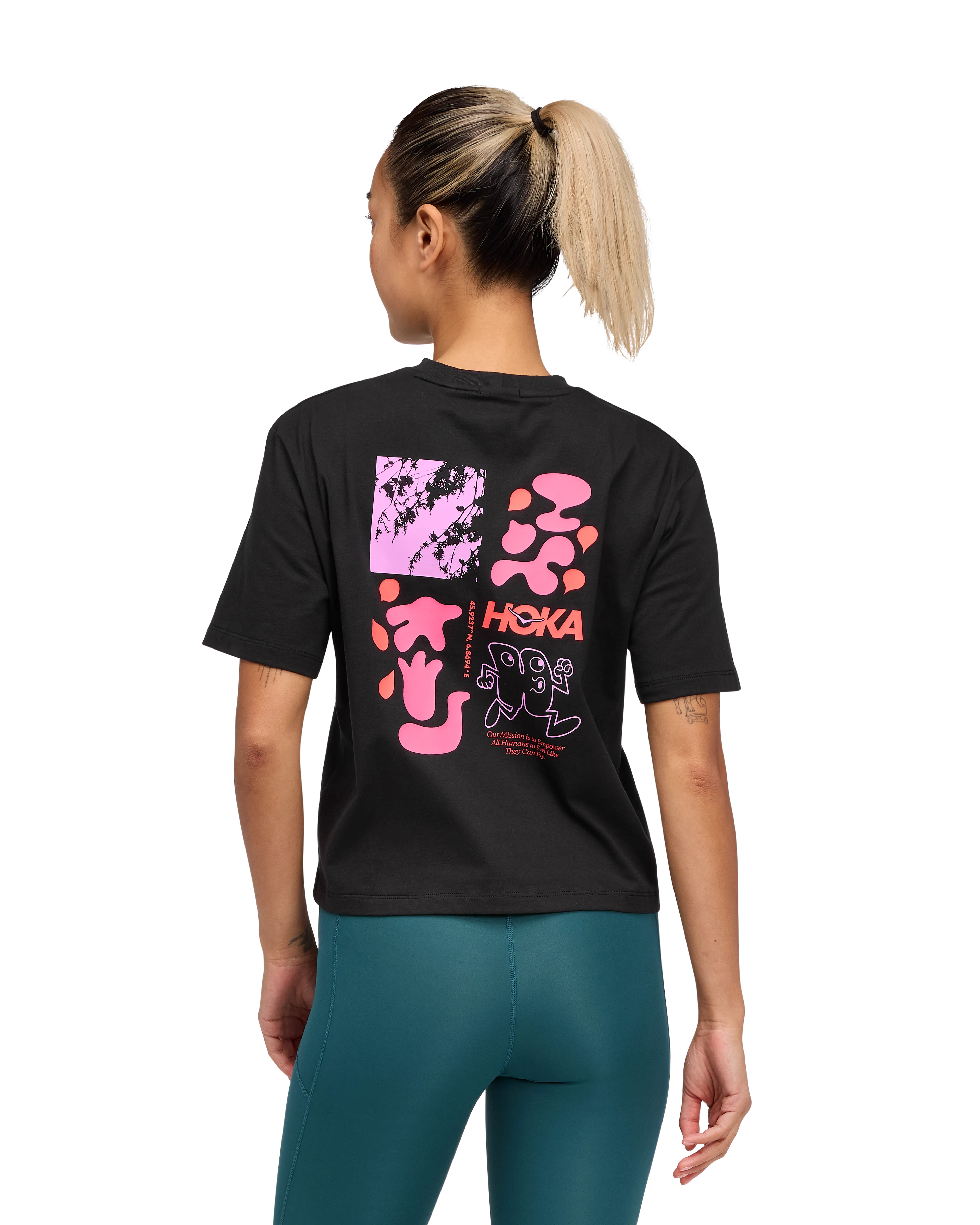 W HOKA COLLAGE GPX TEE