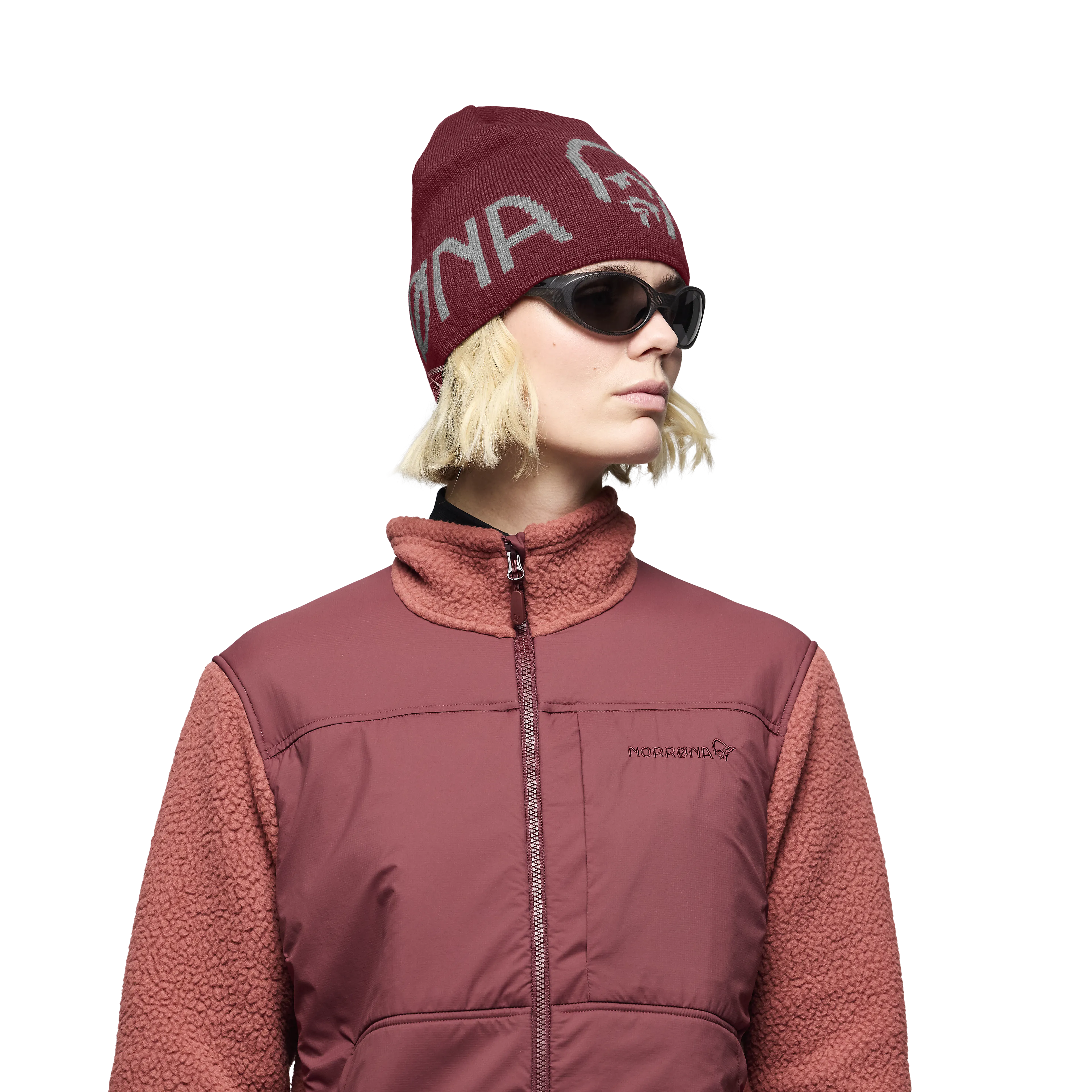 /29 mid merinoUll logo Beanie