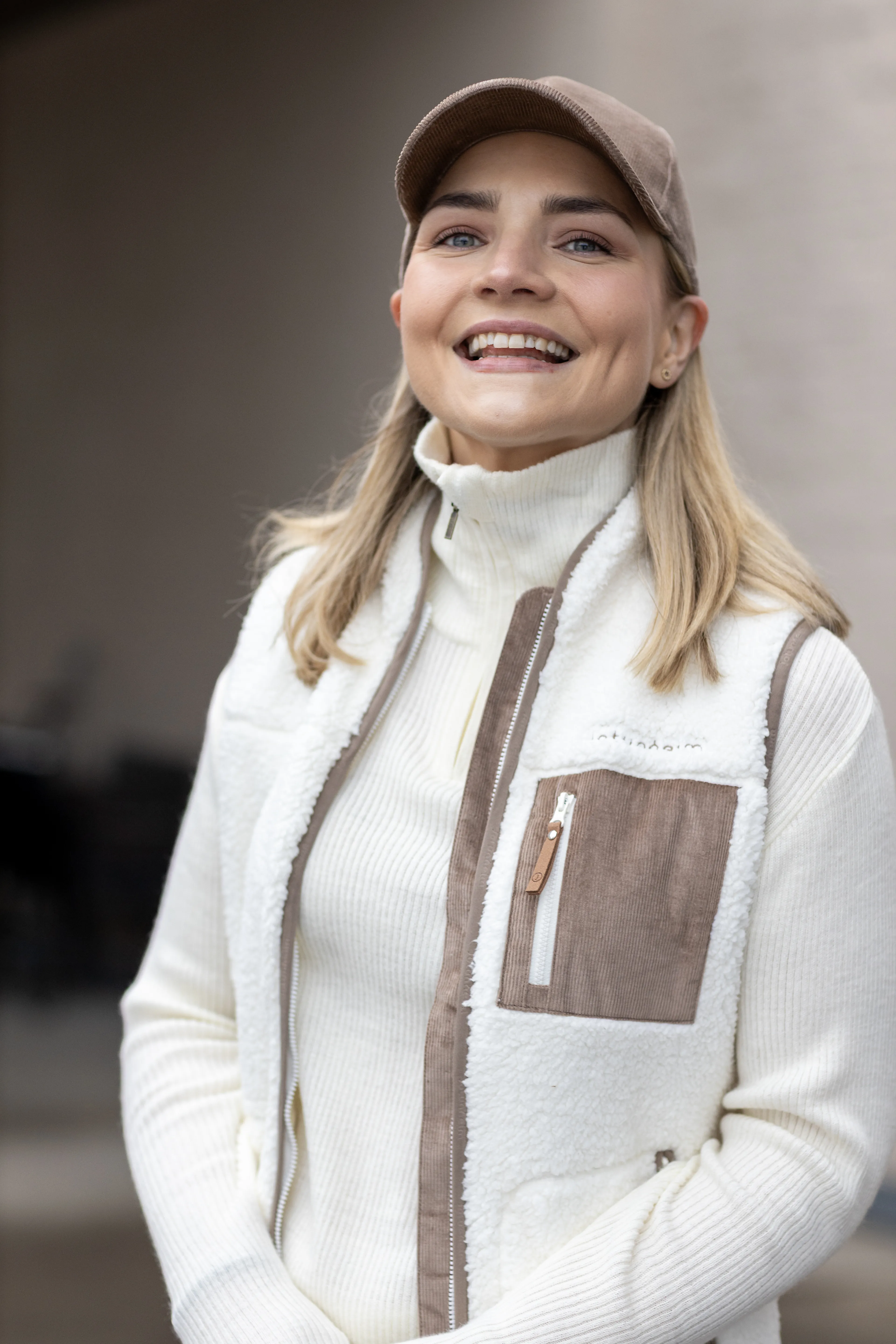 Høgronden Teddyvest Dame