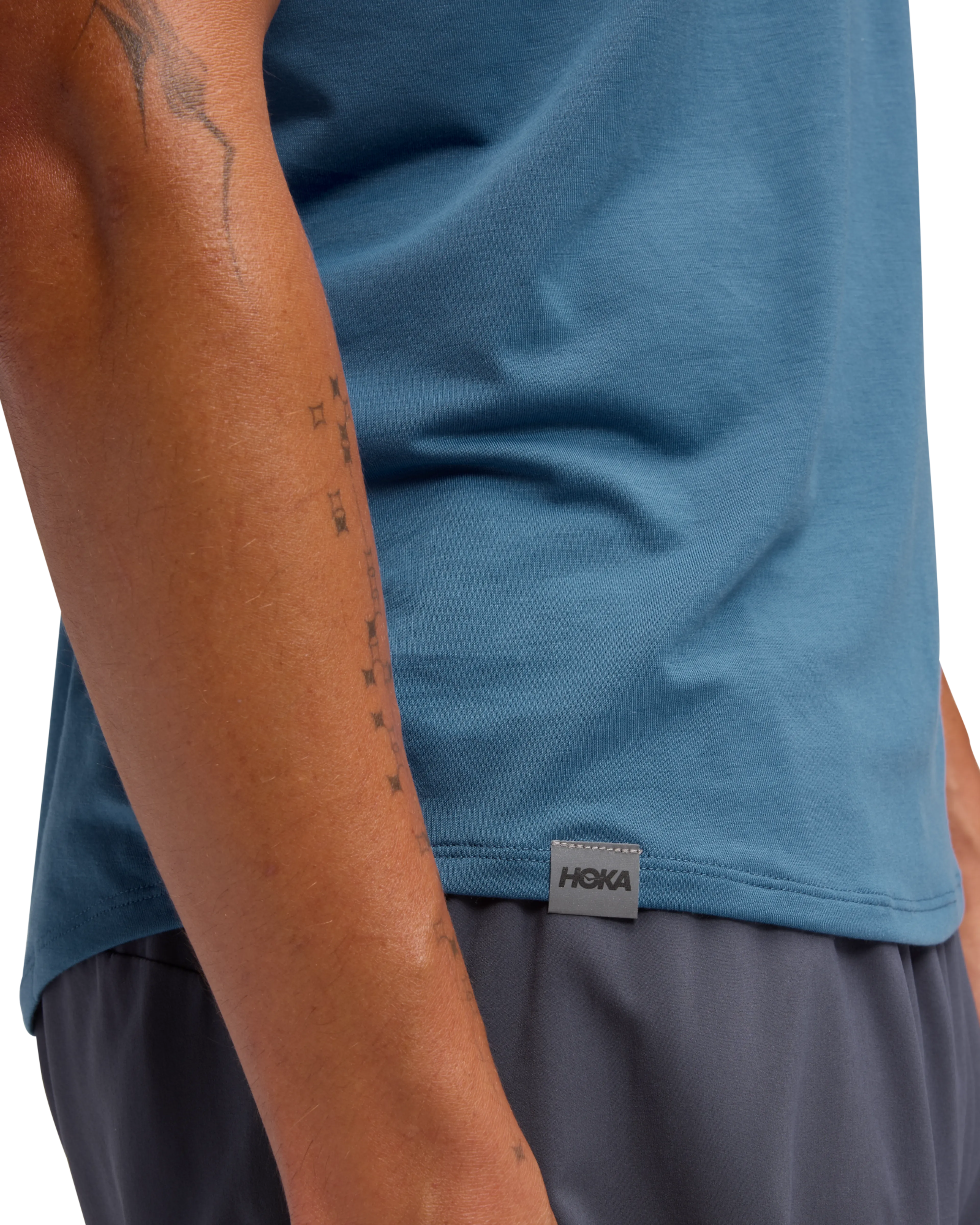M HOKA ESSENTIAL TEE