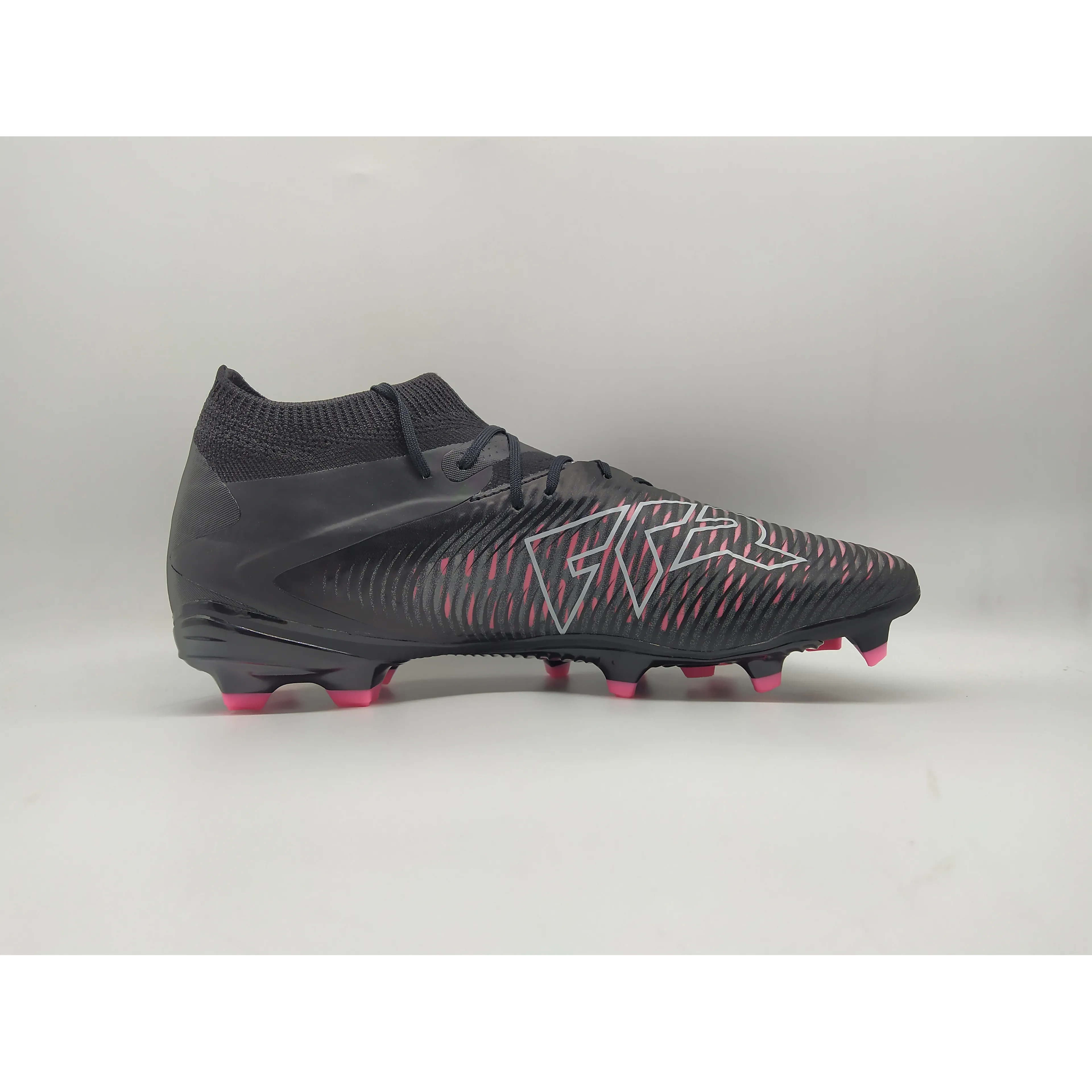 FUTURE 8 PRO FG/AG
