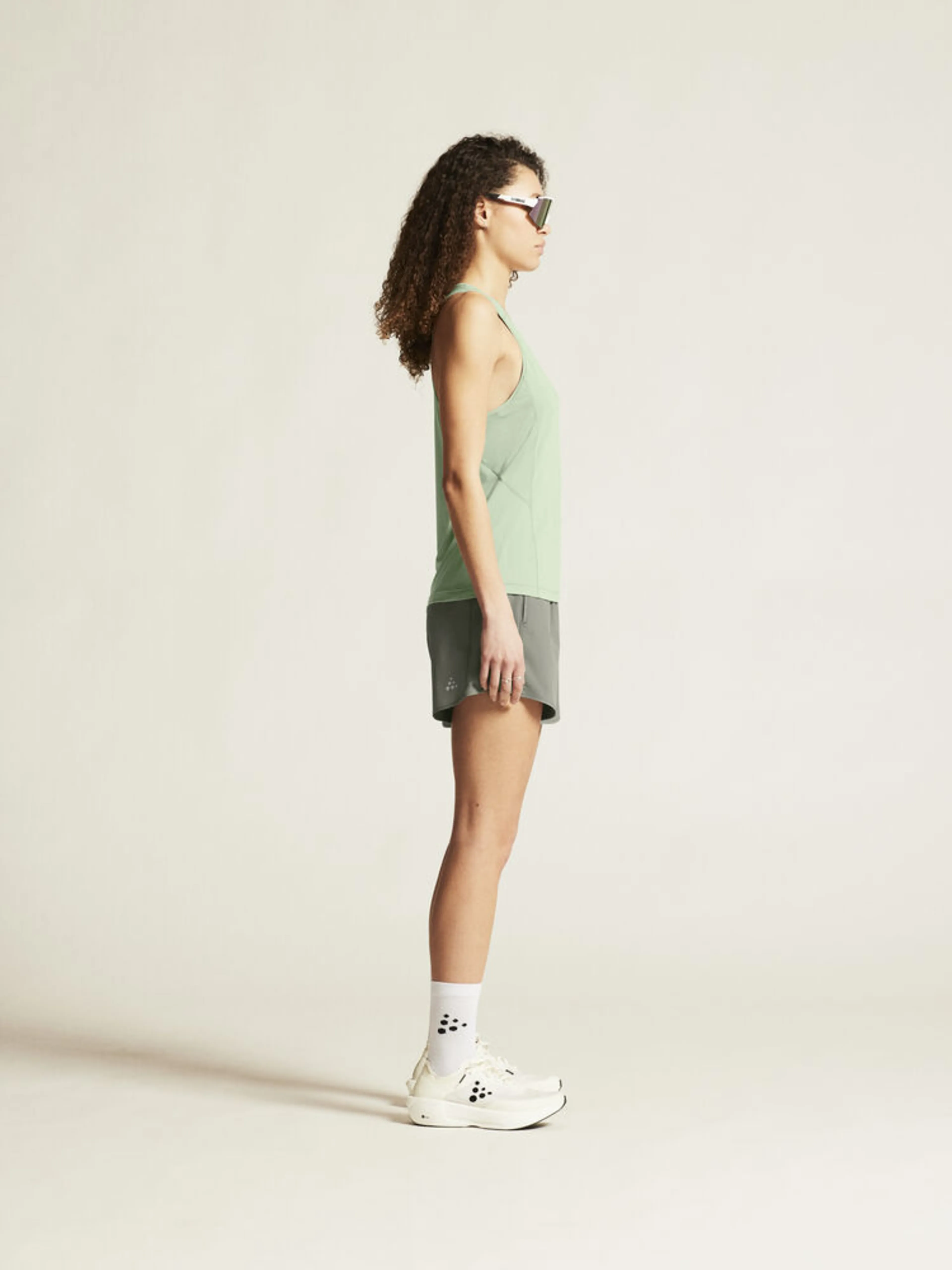 Adv Essence Singlet 2 W