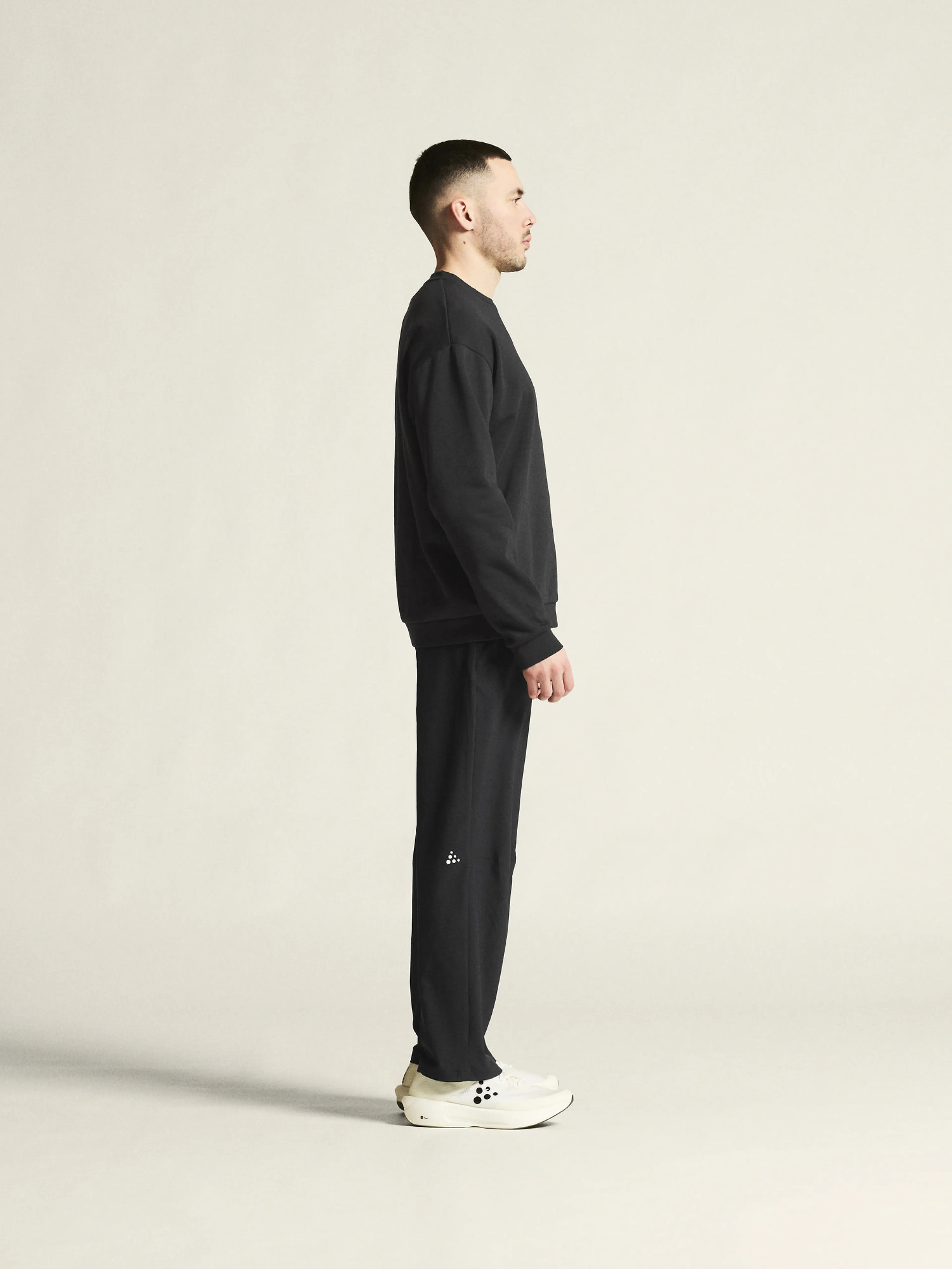 Community 2.0 R Neck M Community 2.0 R Neck M