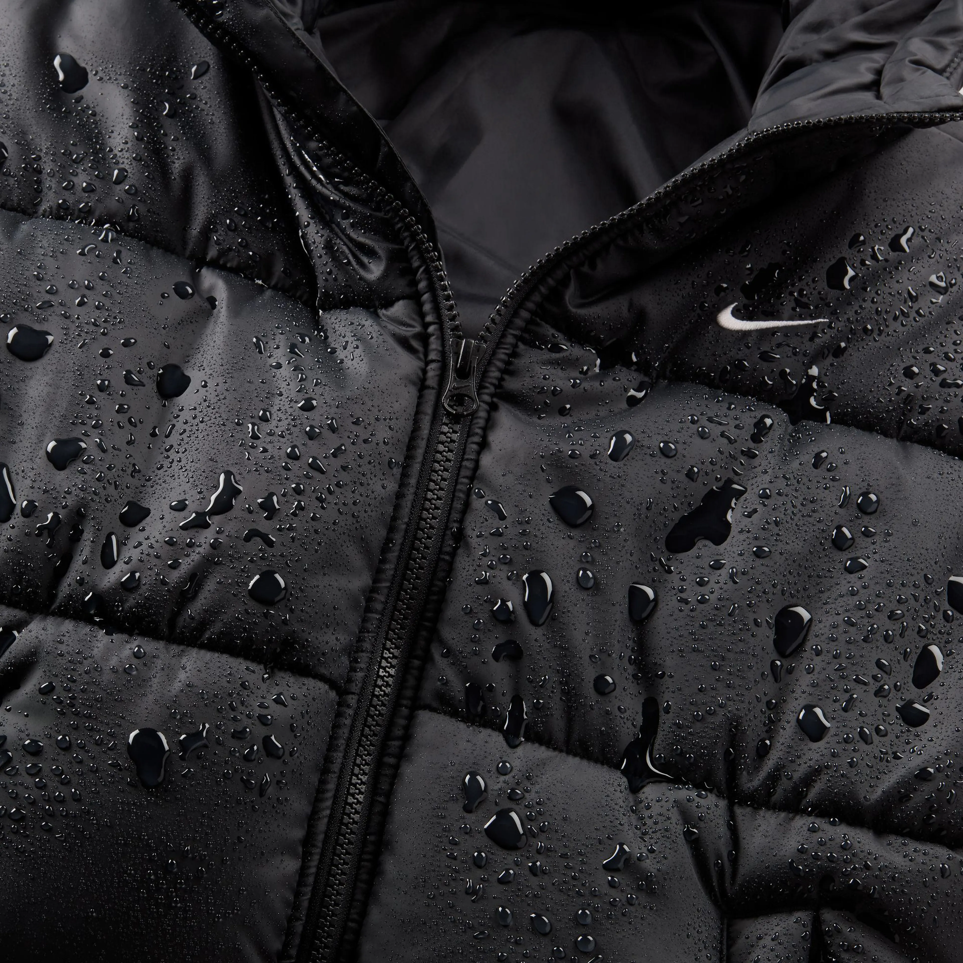 Sportswear Classic Puffer Women's Therma-FIT Loose Hooded Jacket