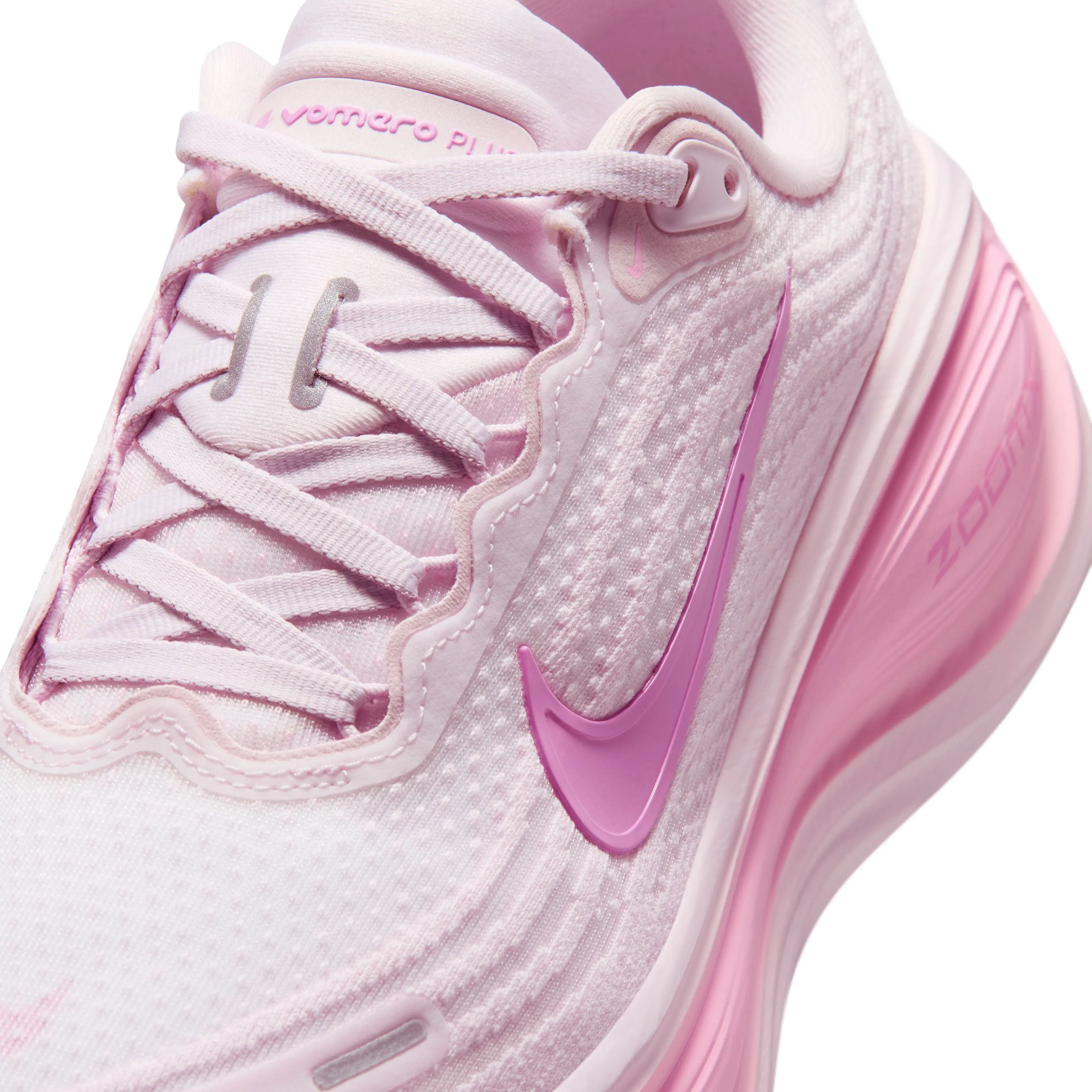 Vomero Plus Women's Road Running Shoes