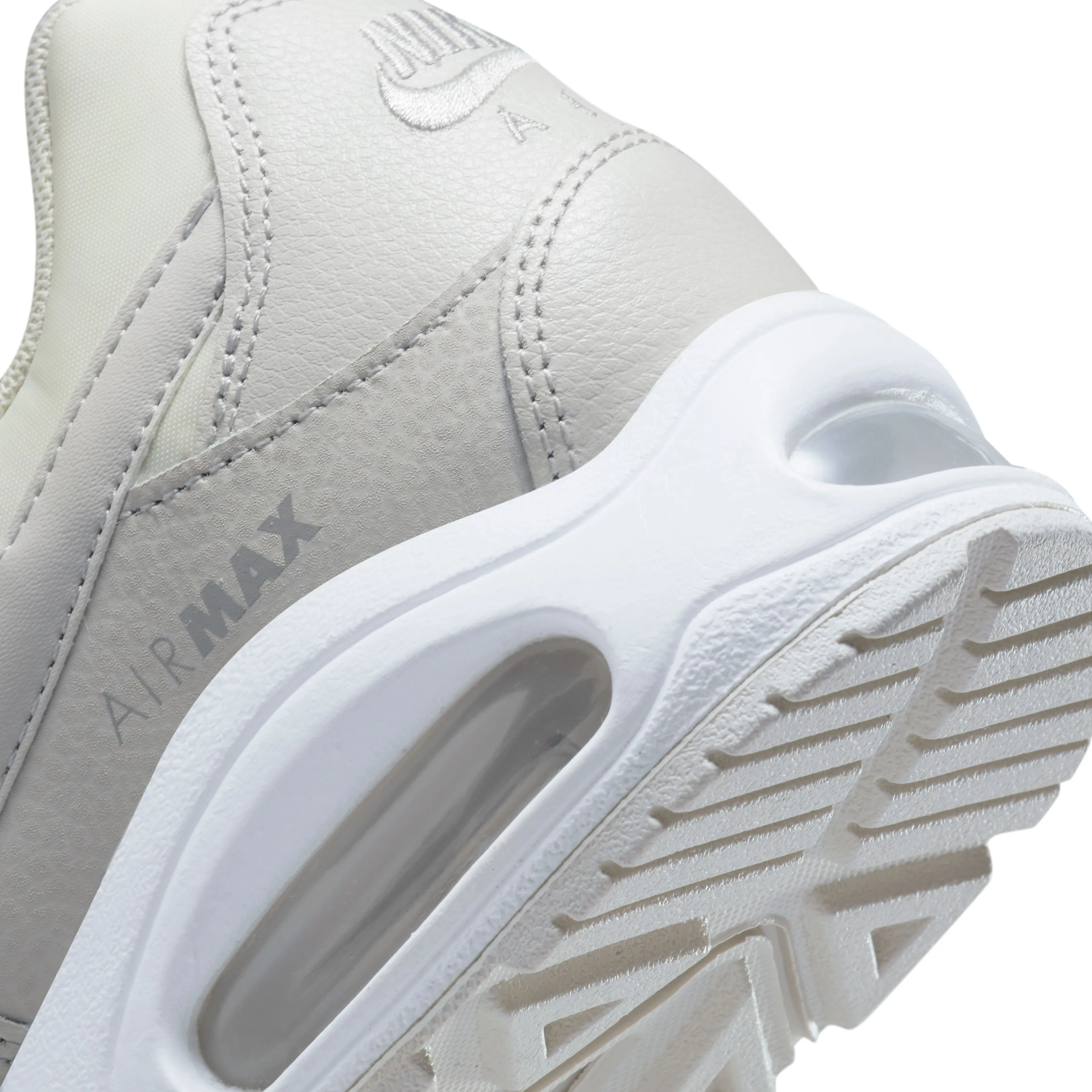 WMNS AIR MAX COMMAND