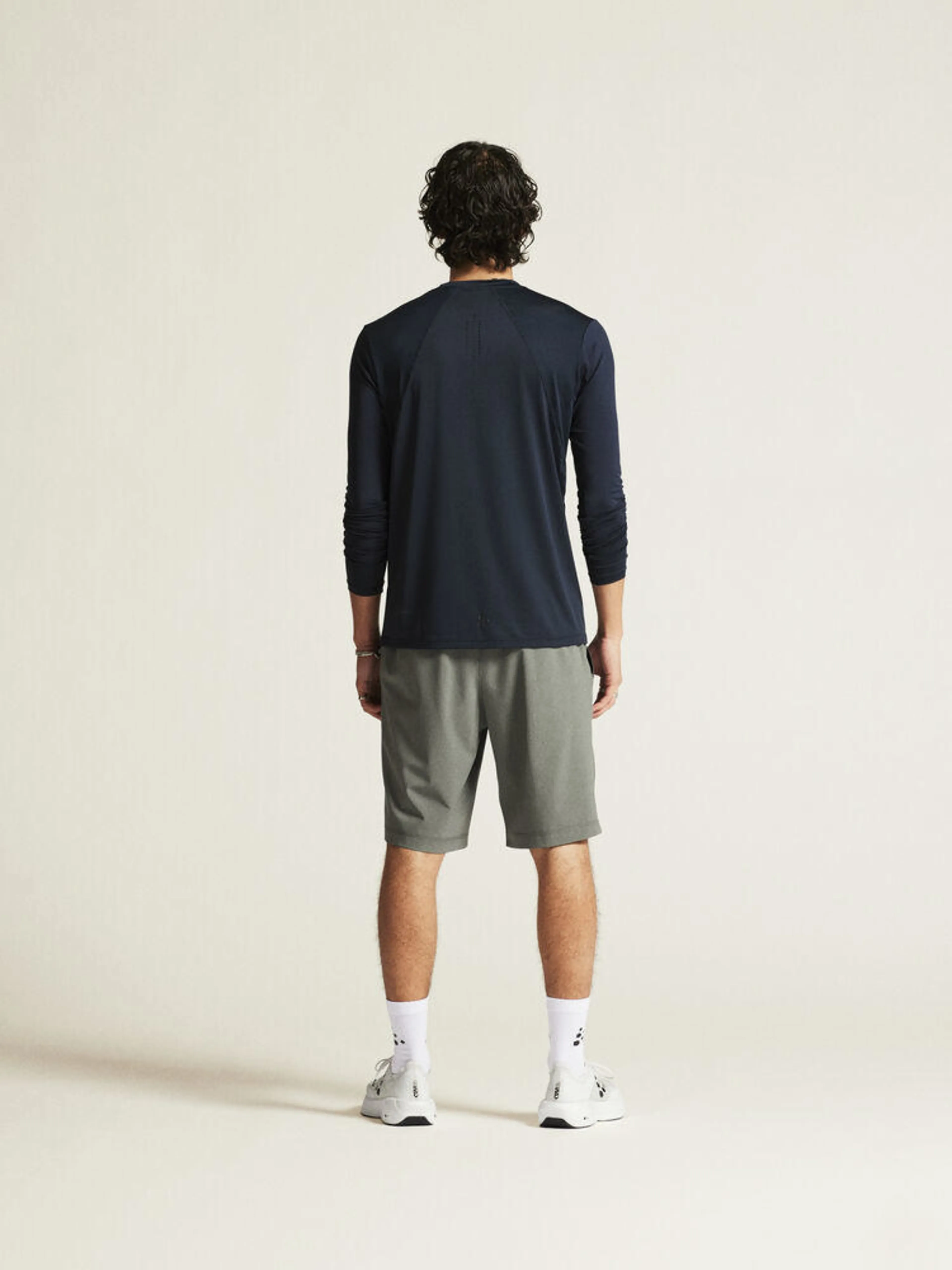 Adv Essence Ls Tee 2 M Adv Essence Ls Tee 2 M