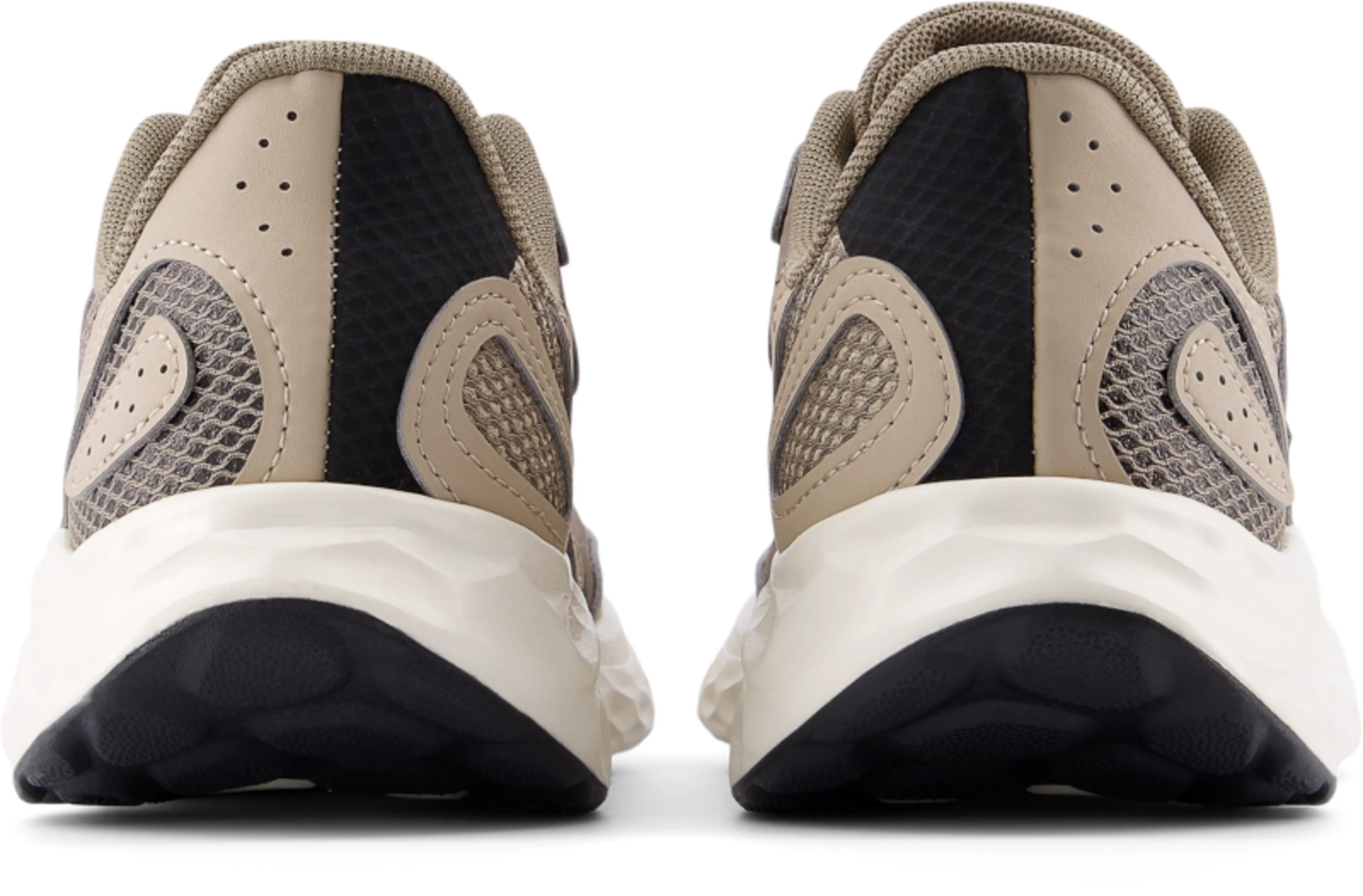 FreshFoam Arishi v4 Tiralux