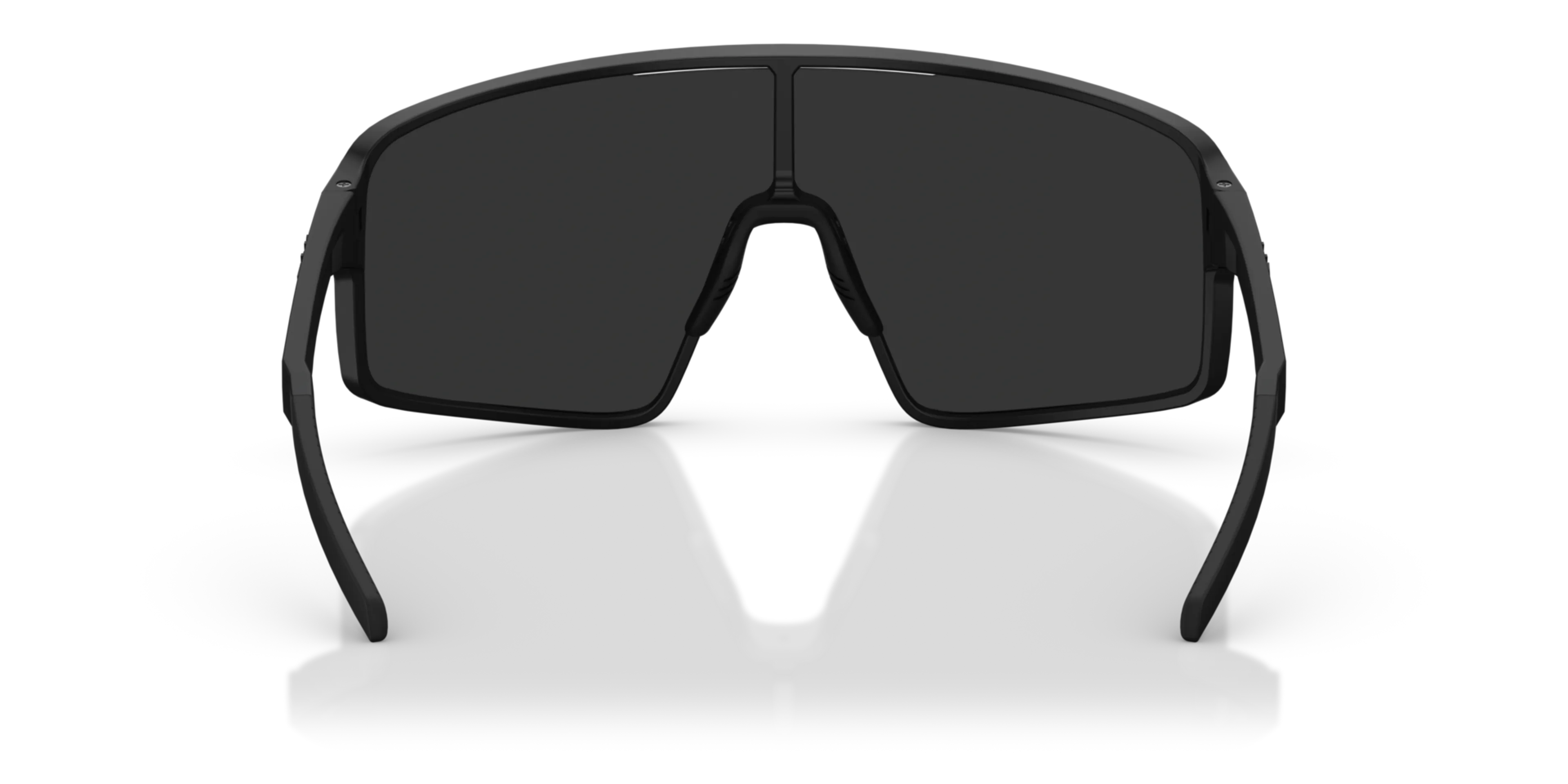 P001