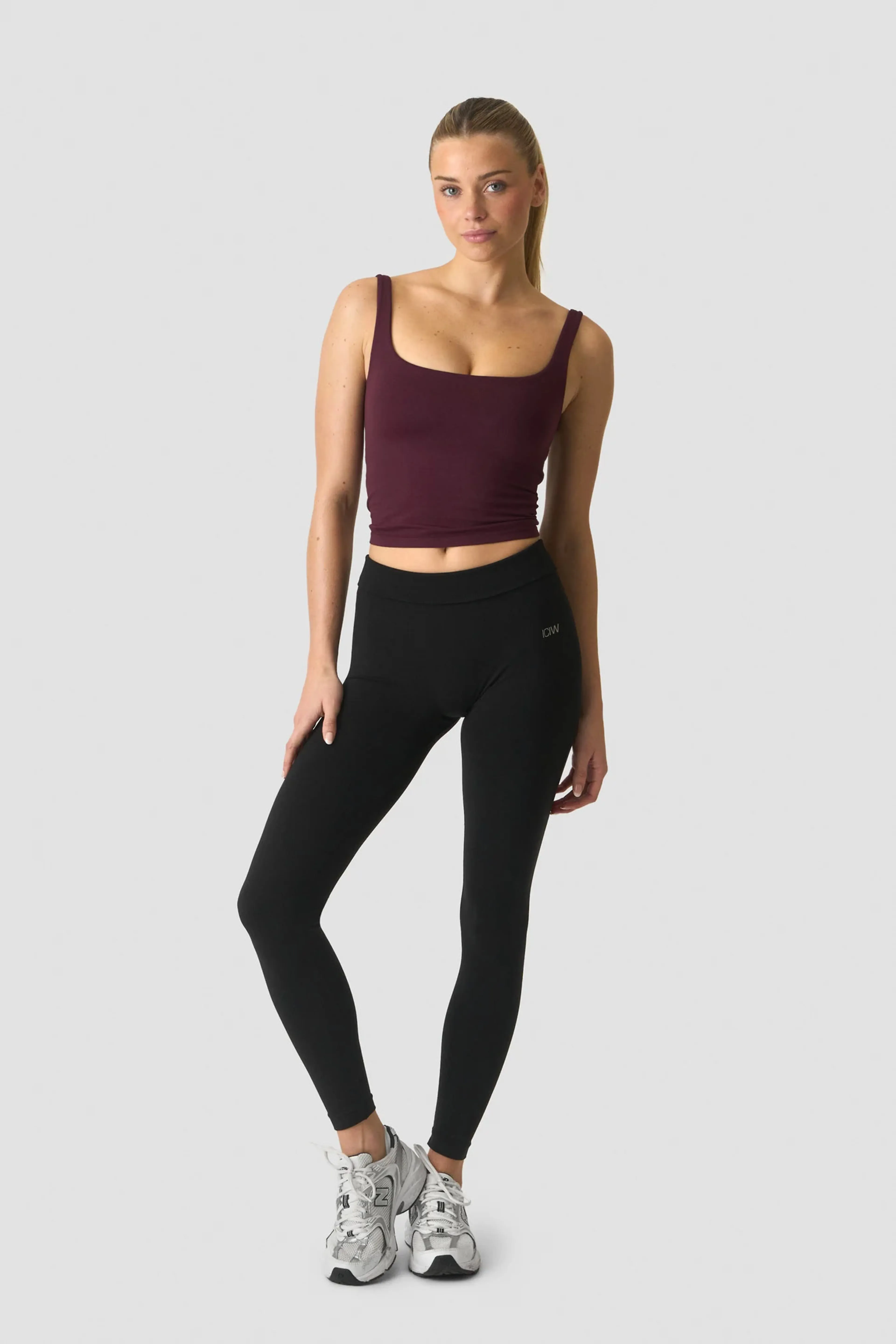 Smooth Seamless 2-in-1 Tank