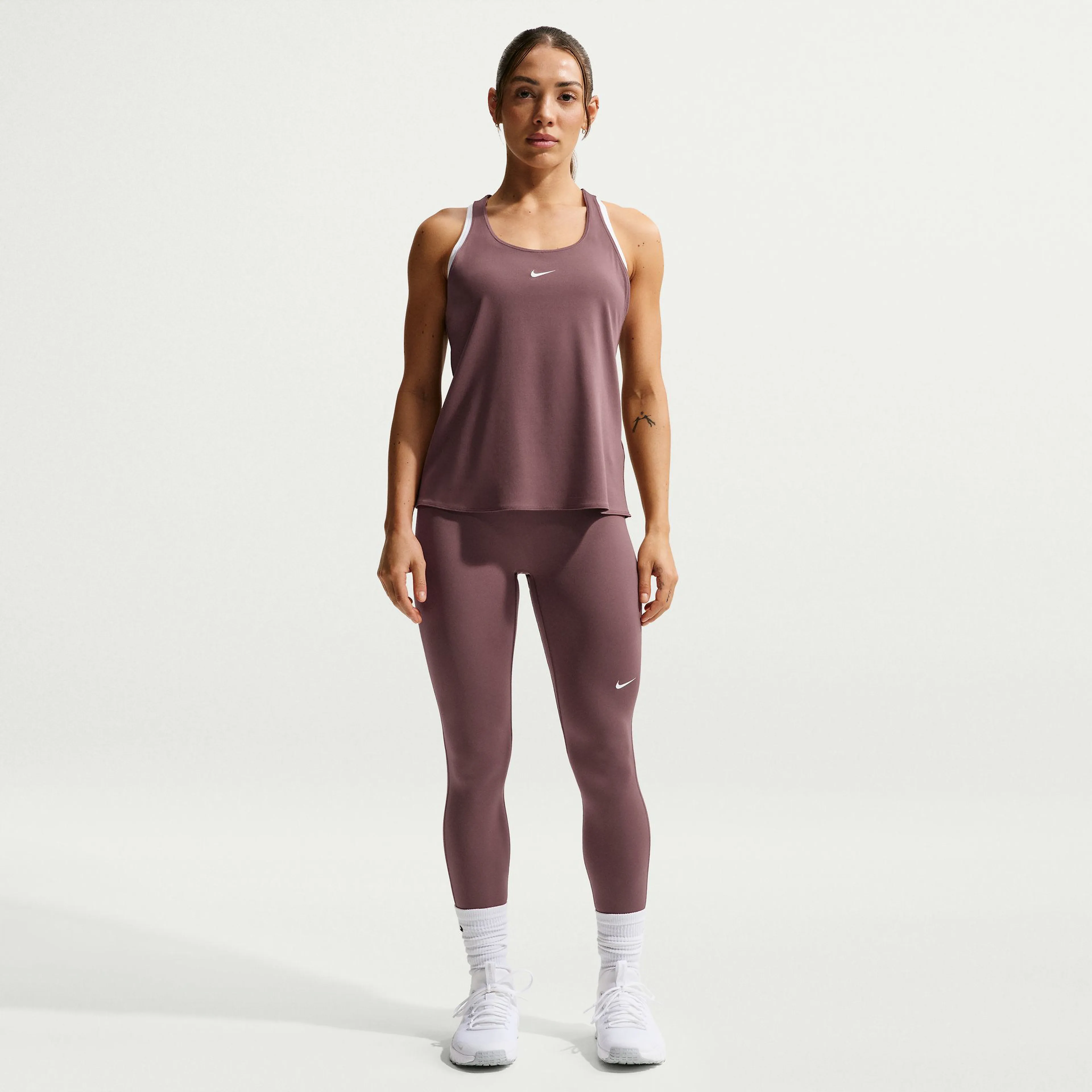  Pro Women's Mid-Rise Full-Length Leggings