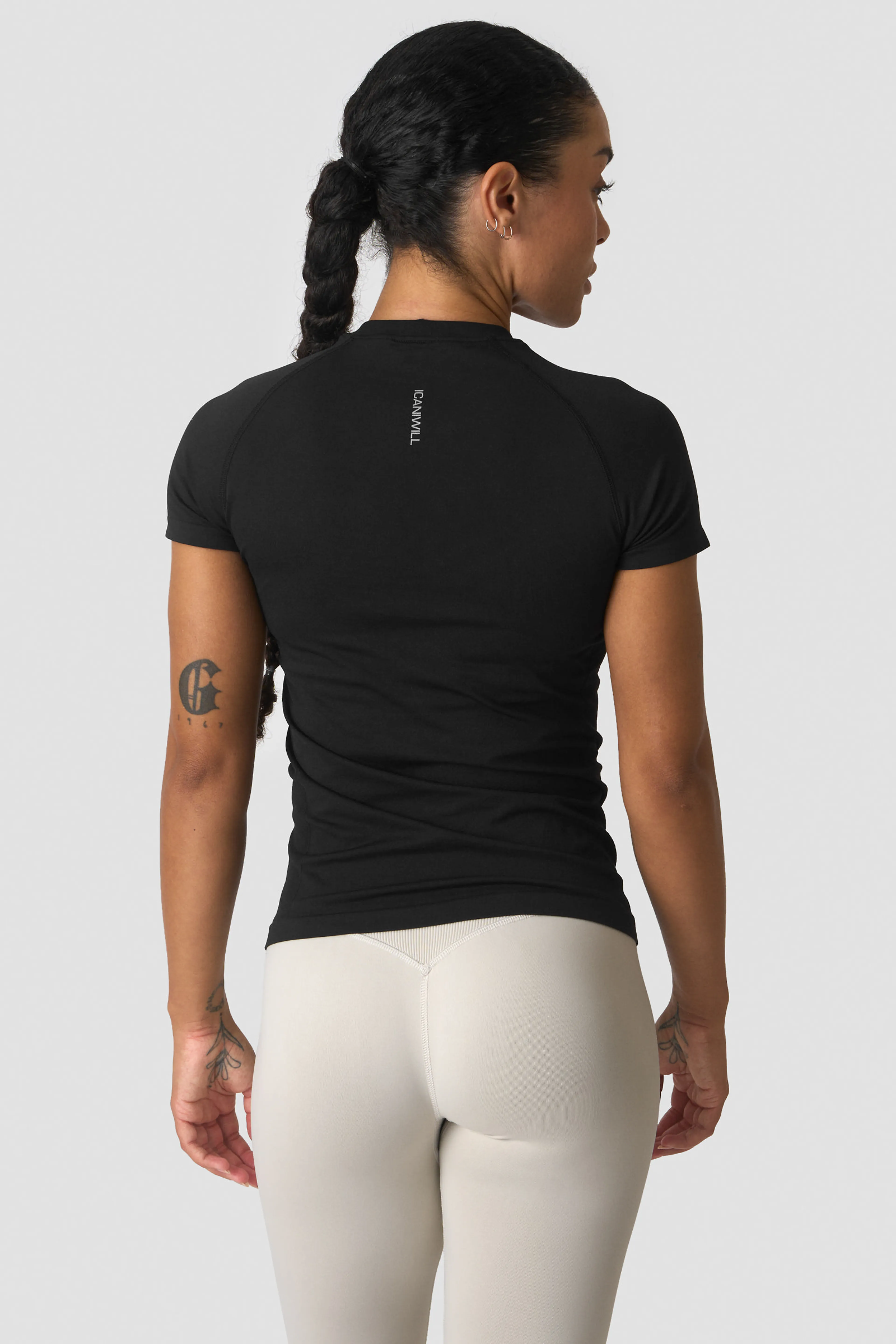 Define Seamless T-shirt W