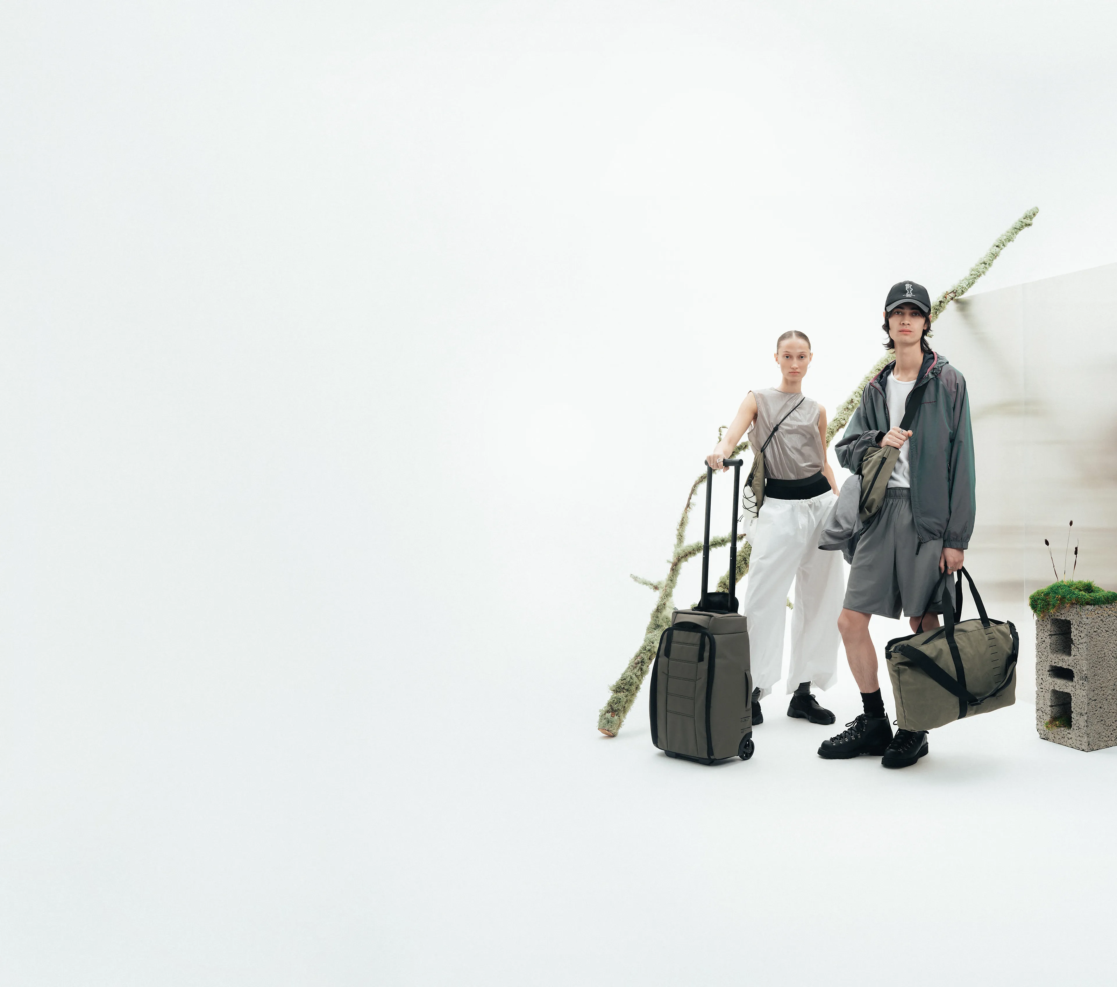 Hugger Roller Bag Carry-on 40L