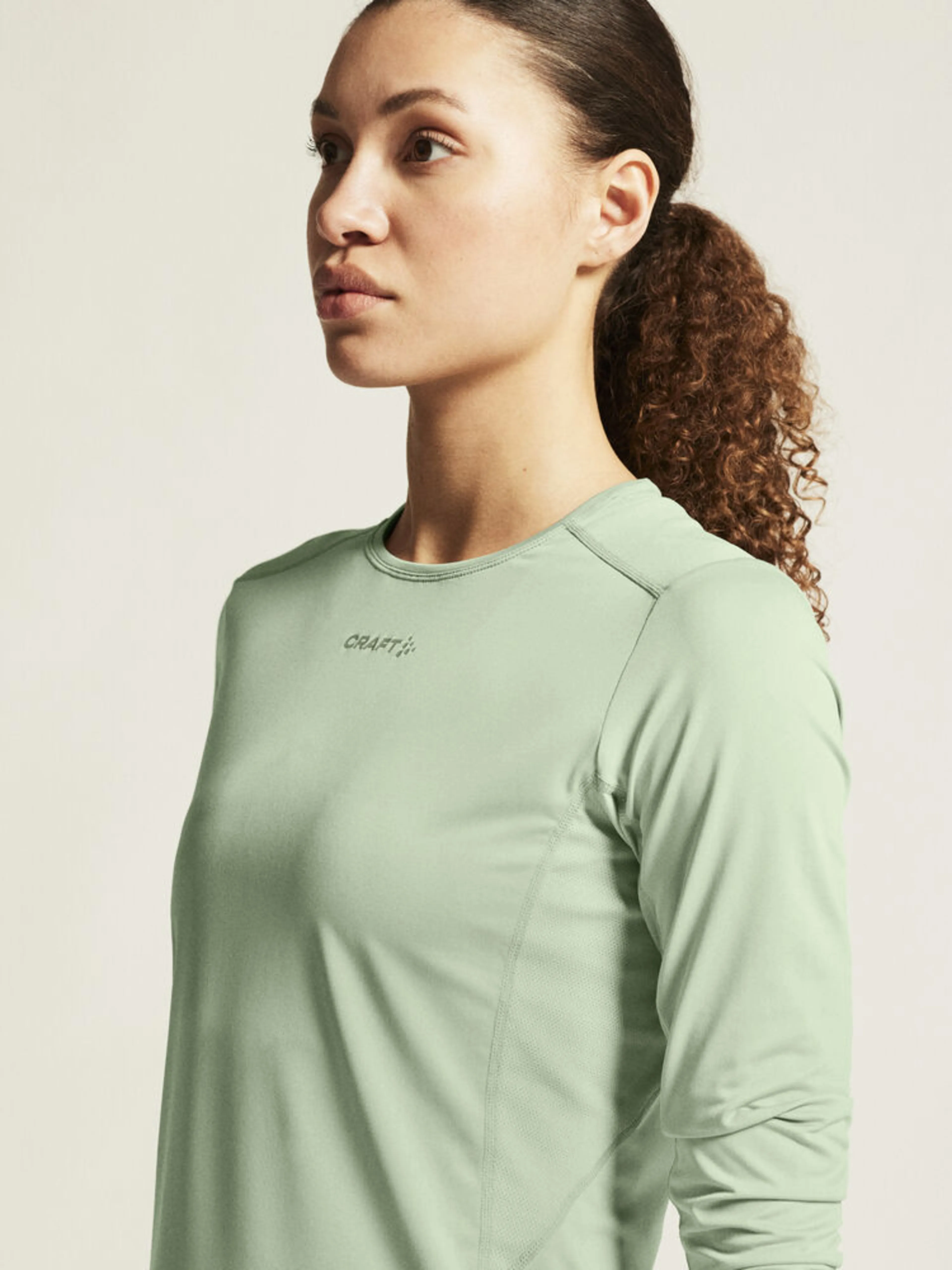 Adv Essence Ls Tee 2 W