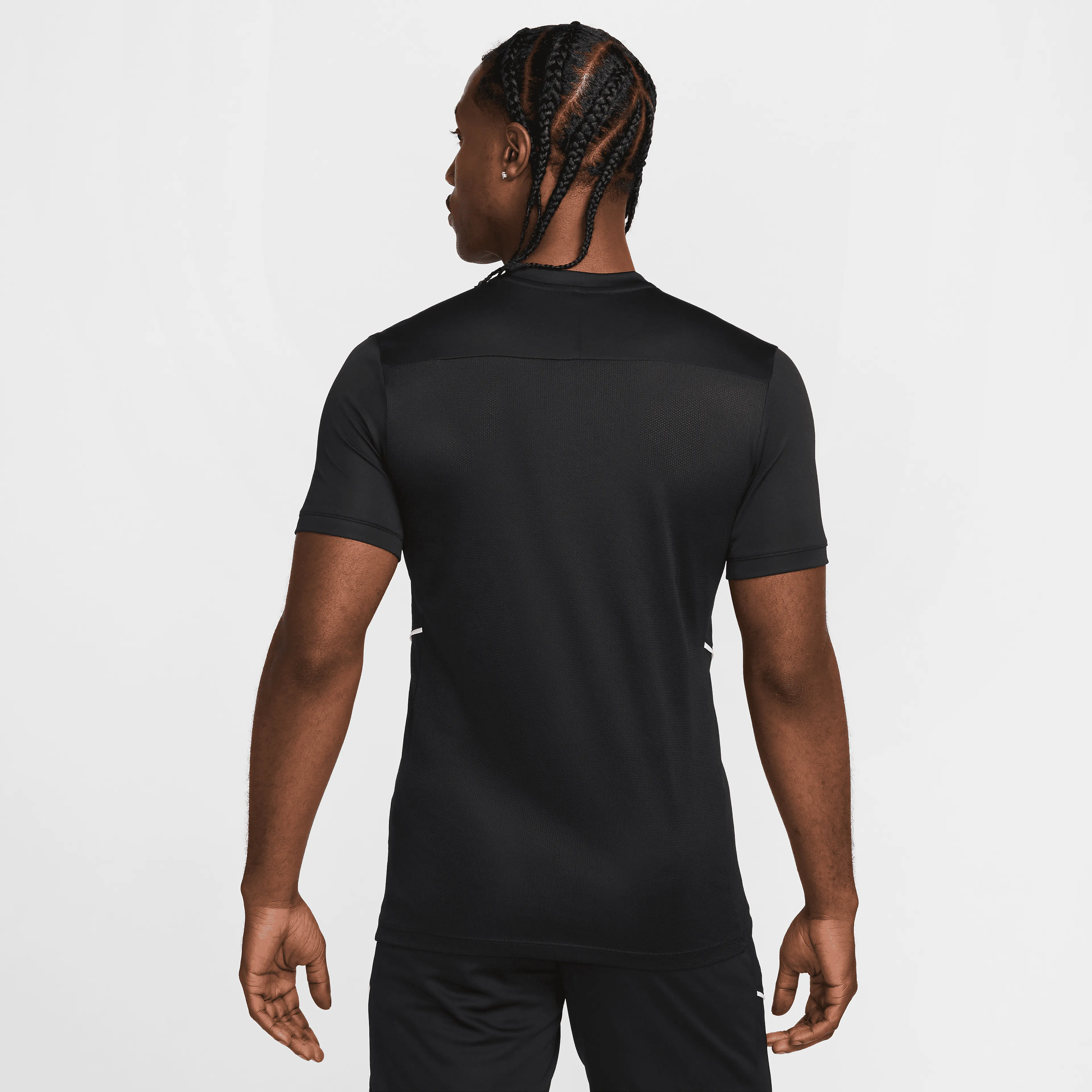  Academy Dri-FIT Short-Sleeve Soccer Top