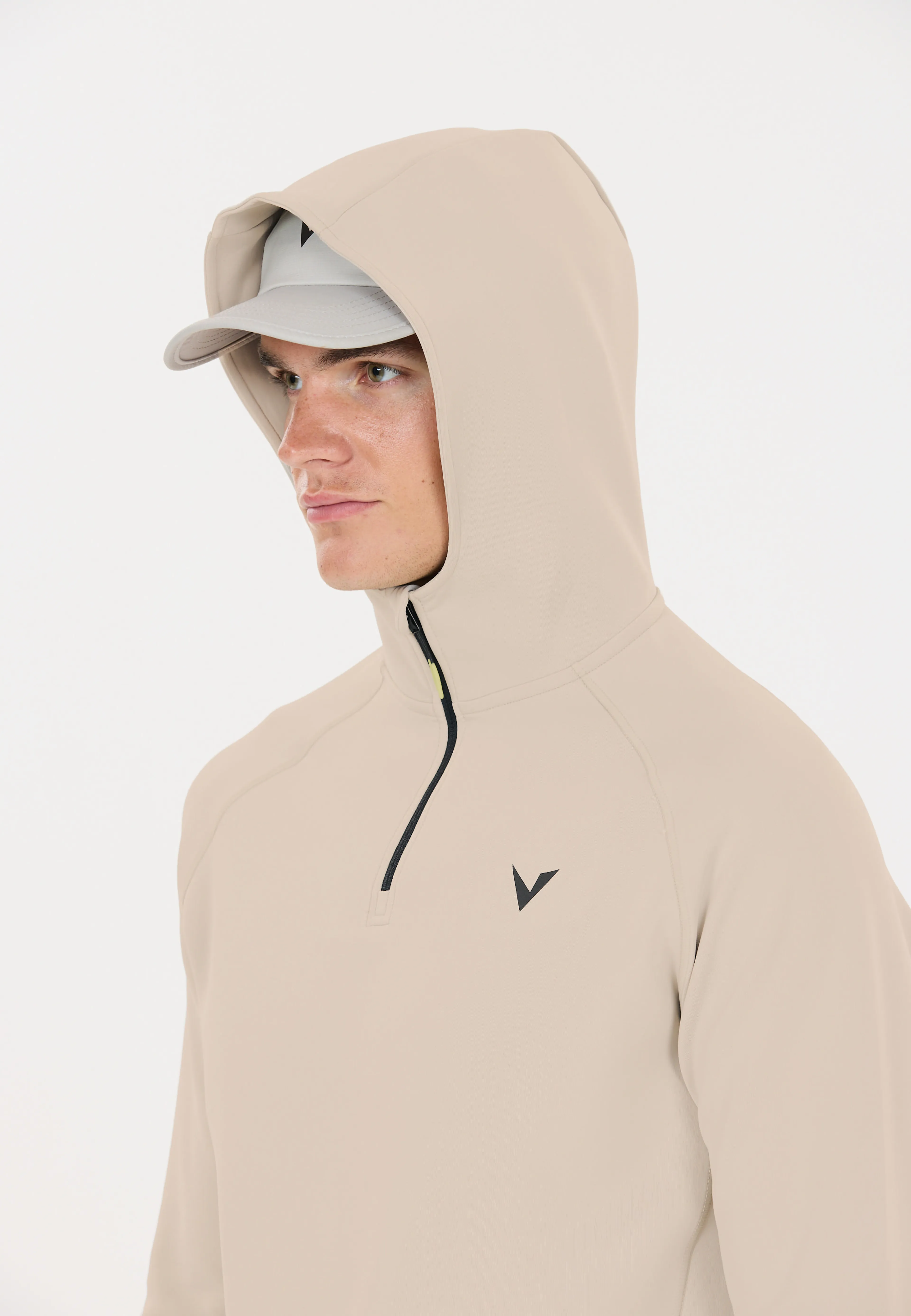 Allister M Midlayer