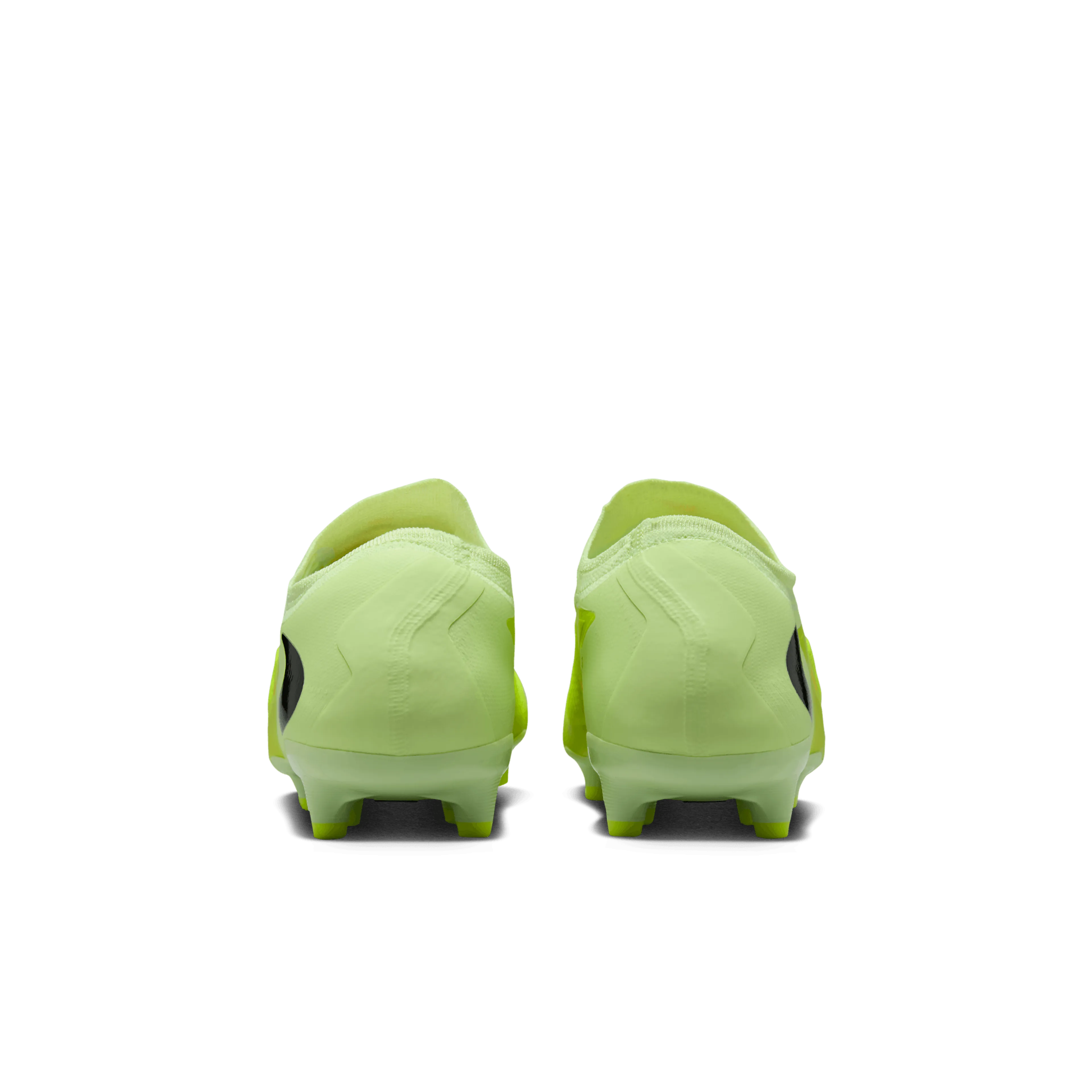 Phantom 6 Low Pro Artificial-Grass Fotballsko Kunstgress