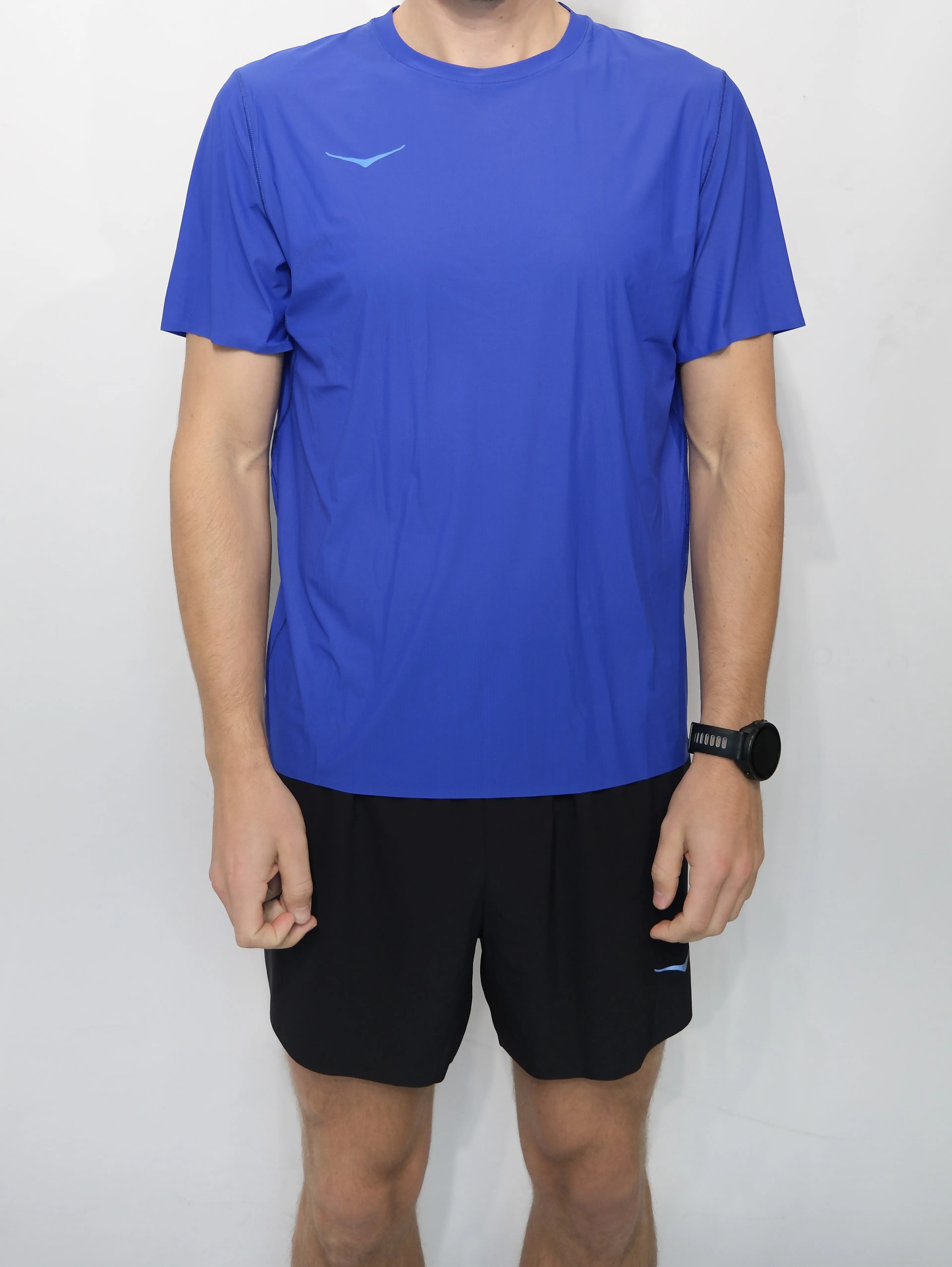 M PERFORMANCE RUN SHORT SLEEVE