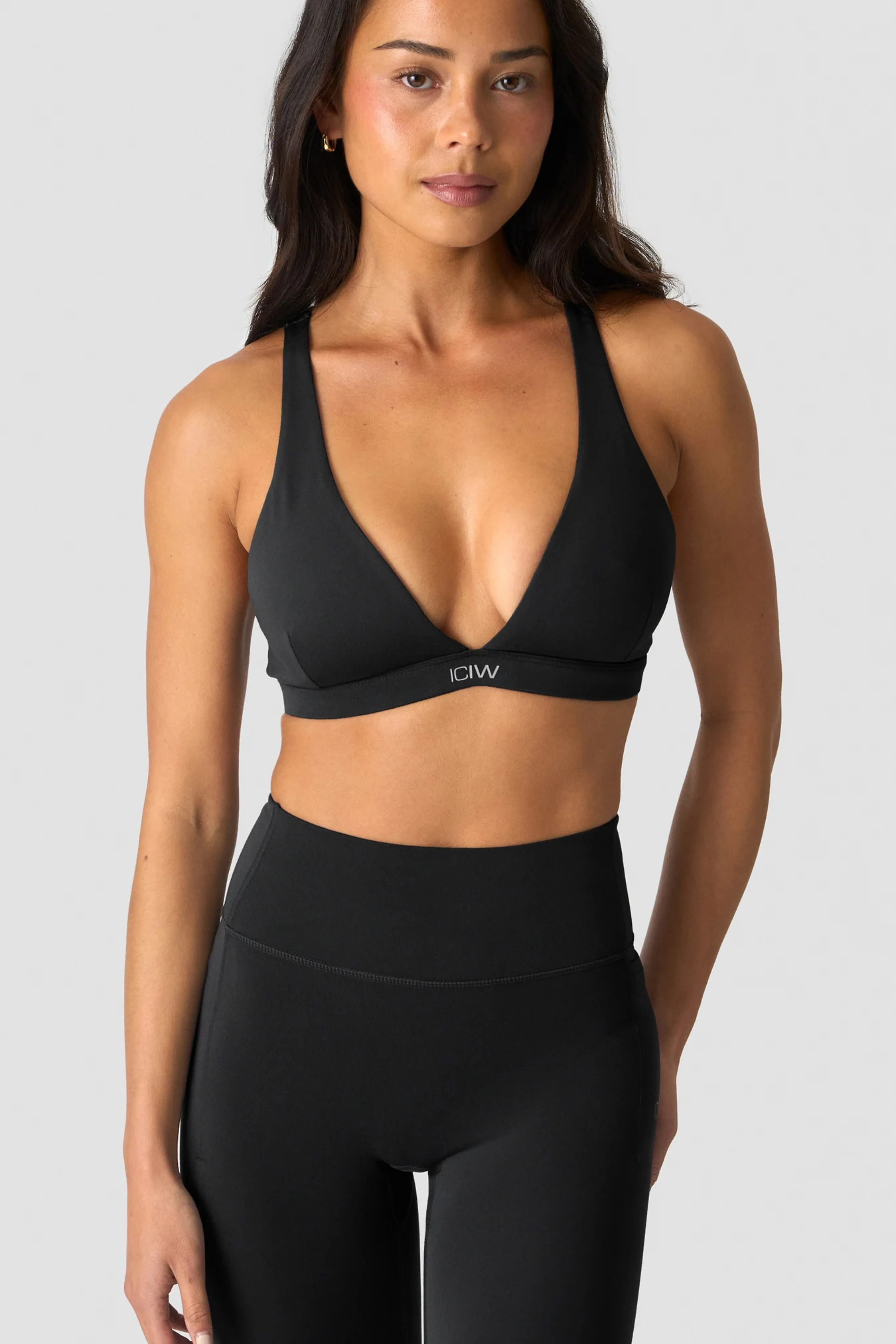 Luxe V-neck Sports Bra W