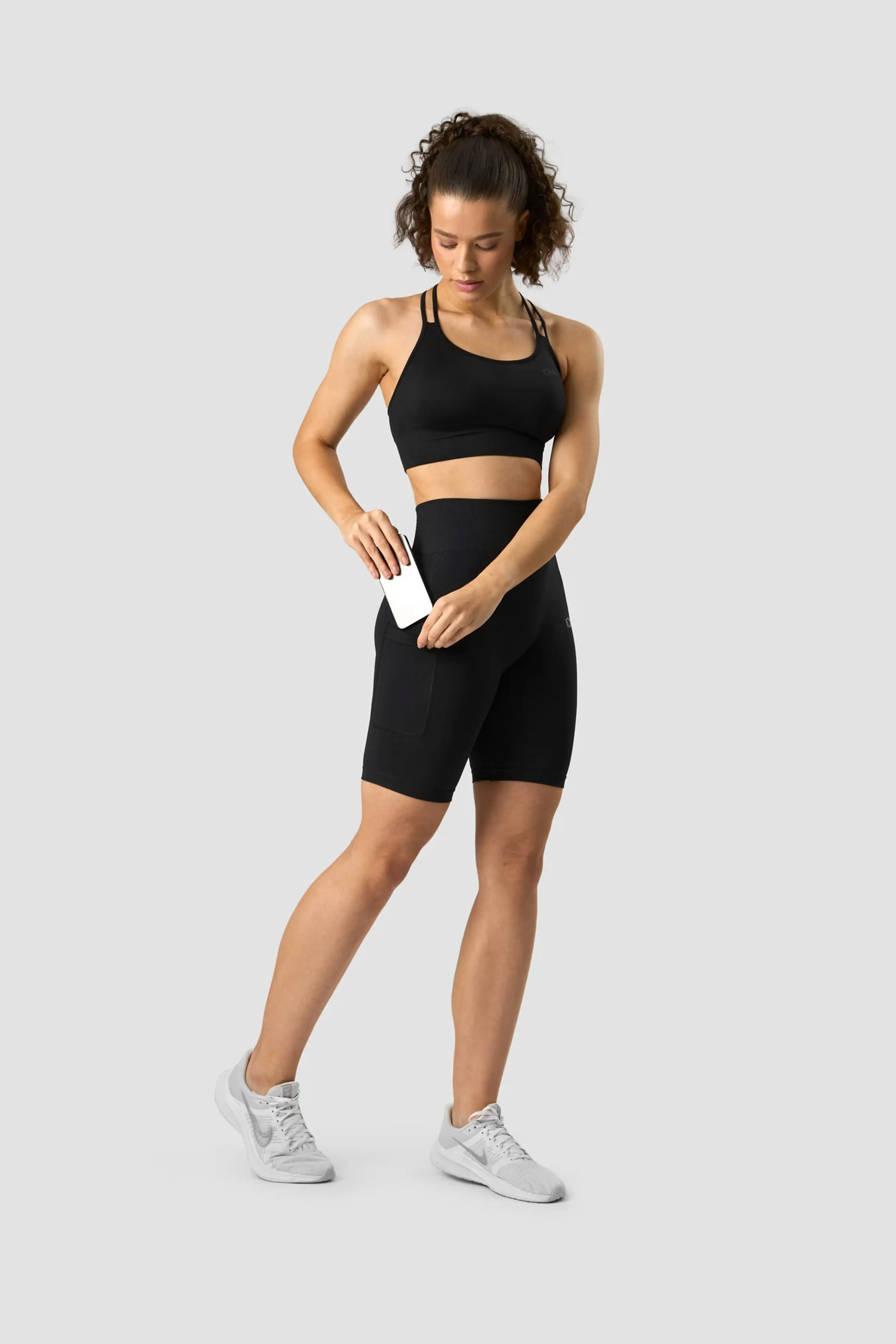 Define Seamless Pocket Biker Shorts W