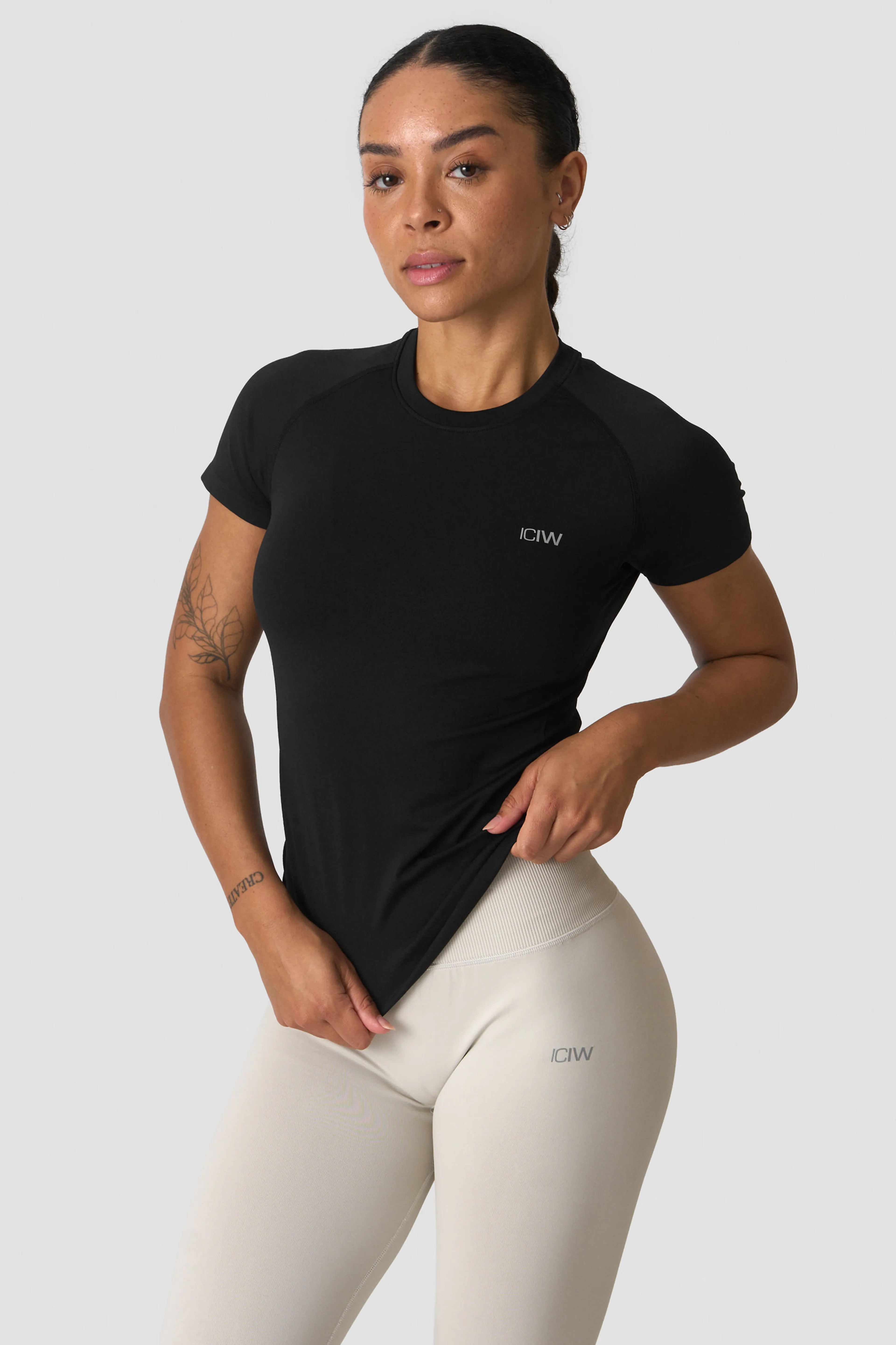 Define Seamless T-shirt W