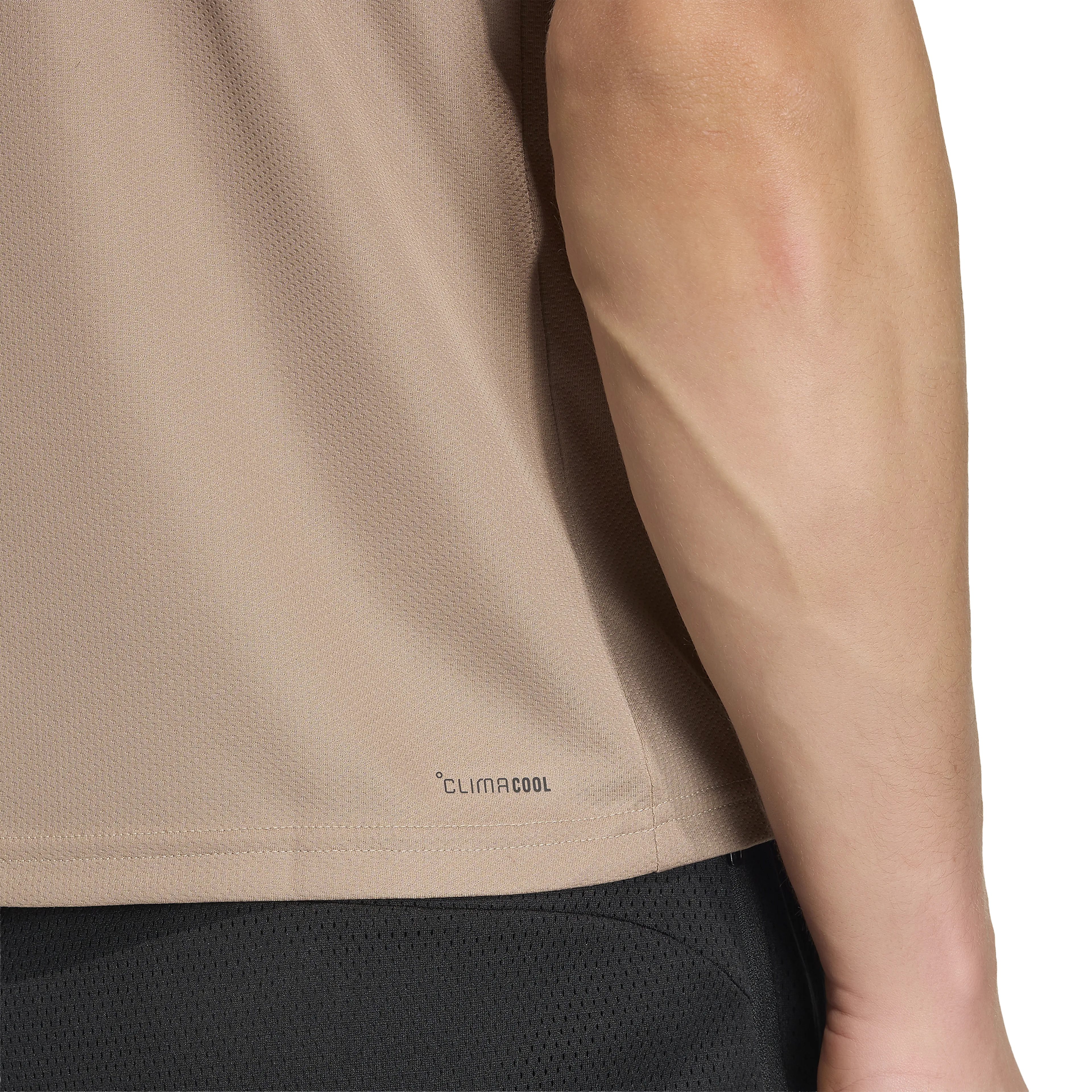 WORKOUT ESSENTIALS BASE T-SHIRT