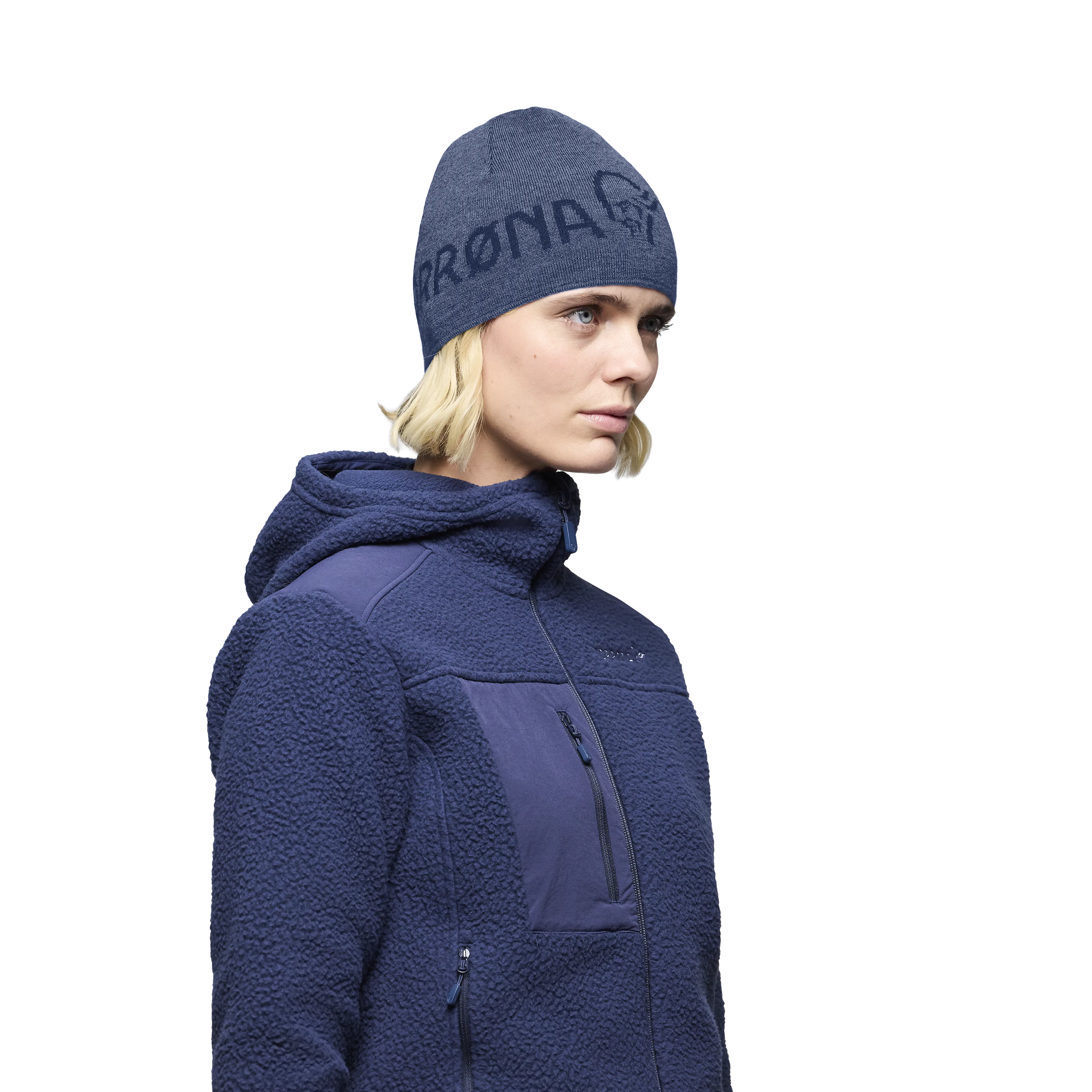 /29 light merinoUll logo Beanie
