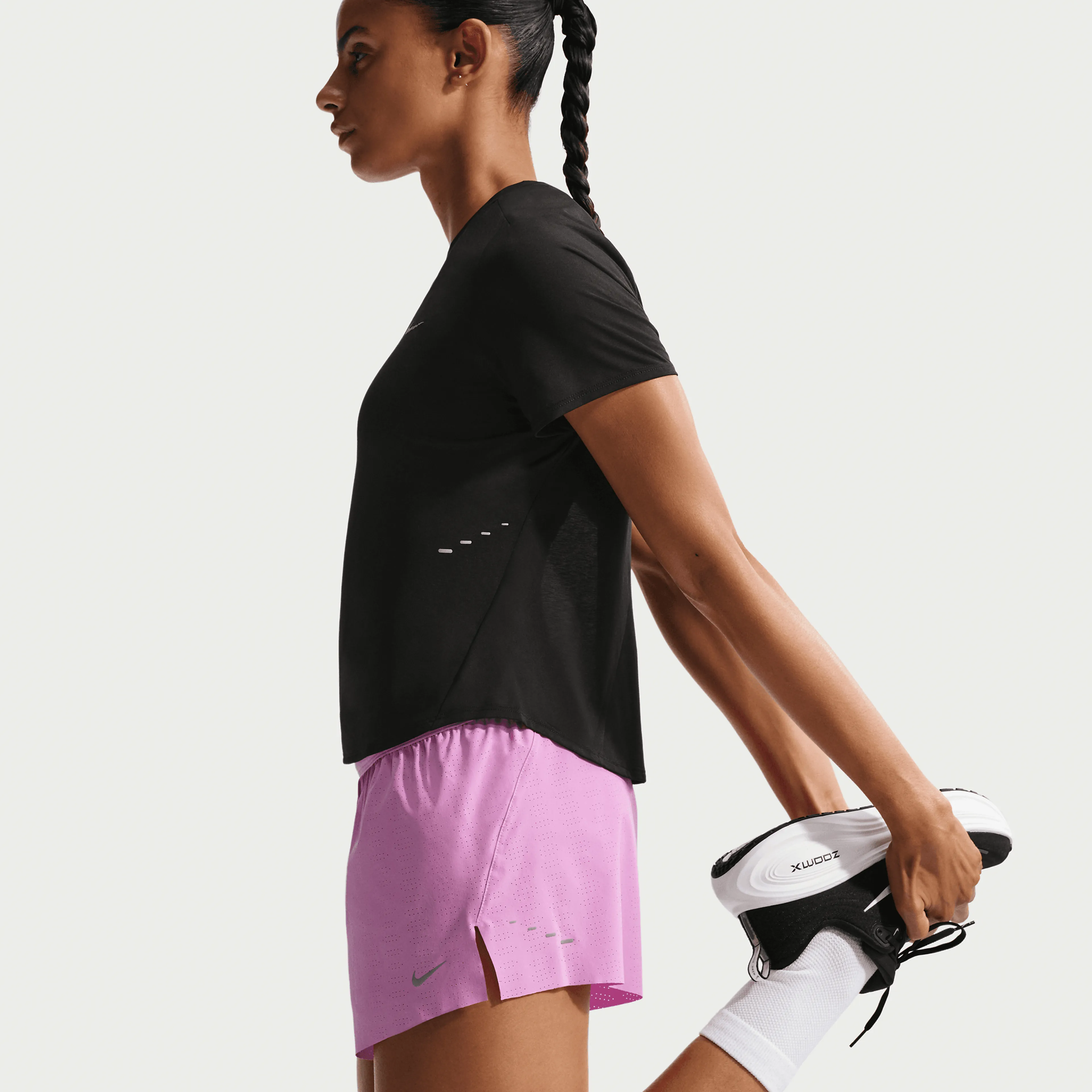 Swift Breathe 2.5" Running Shorts