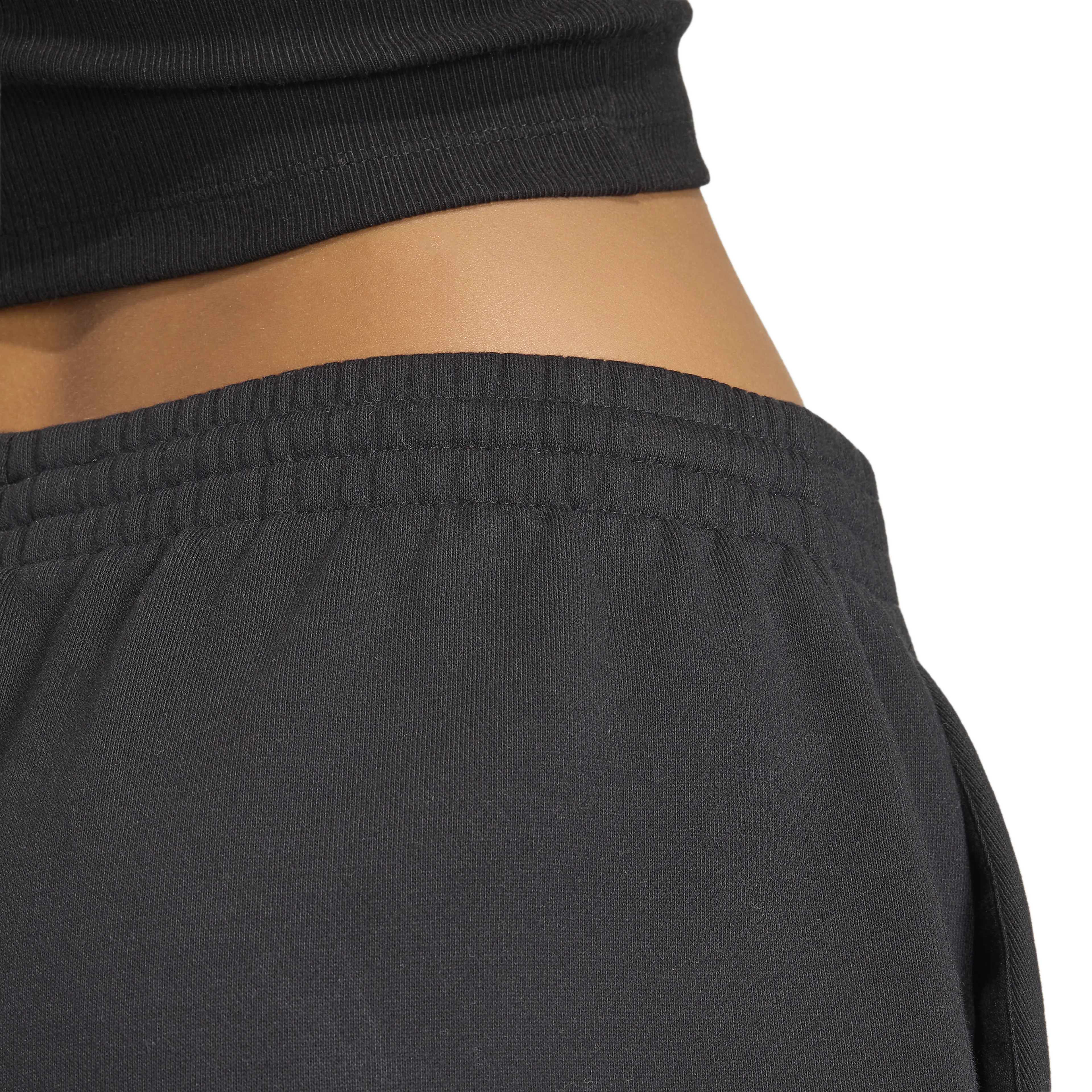 ESSENTIALS FLEECE LOOSE SHORTS Dame