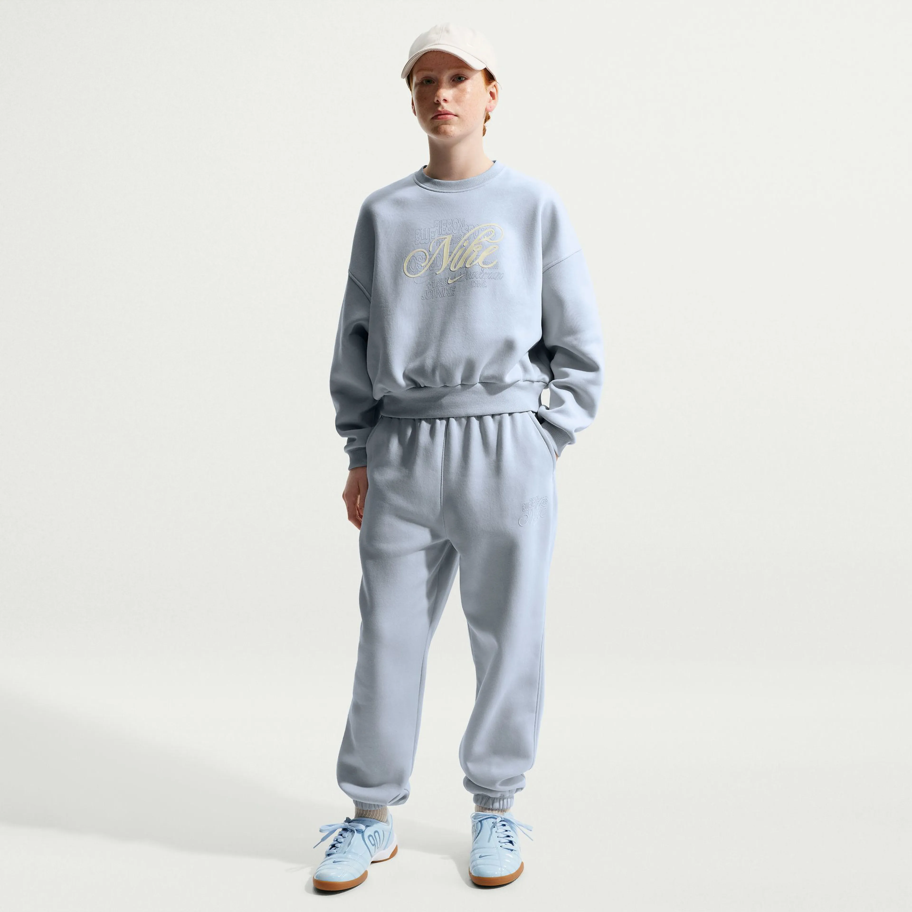 Sportswear Club Fleece Big Kids' (Girls') Boxy Crew-Neck Sweatshirt