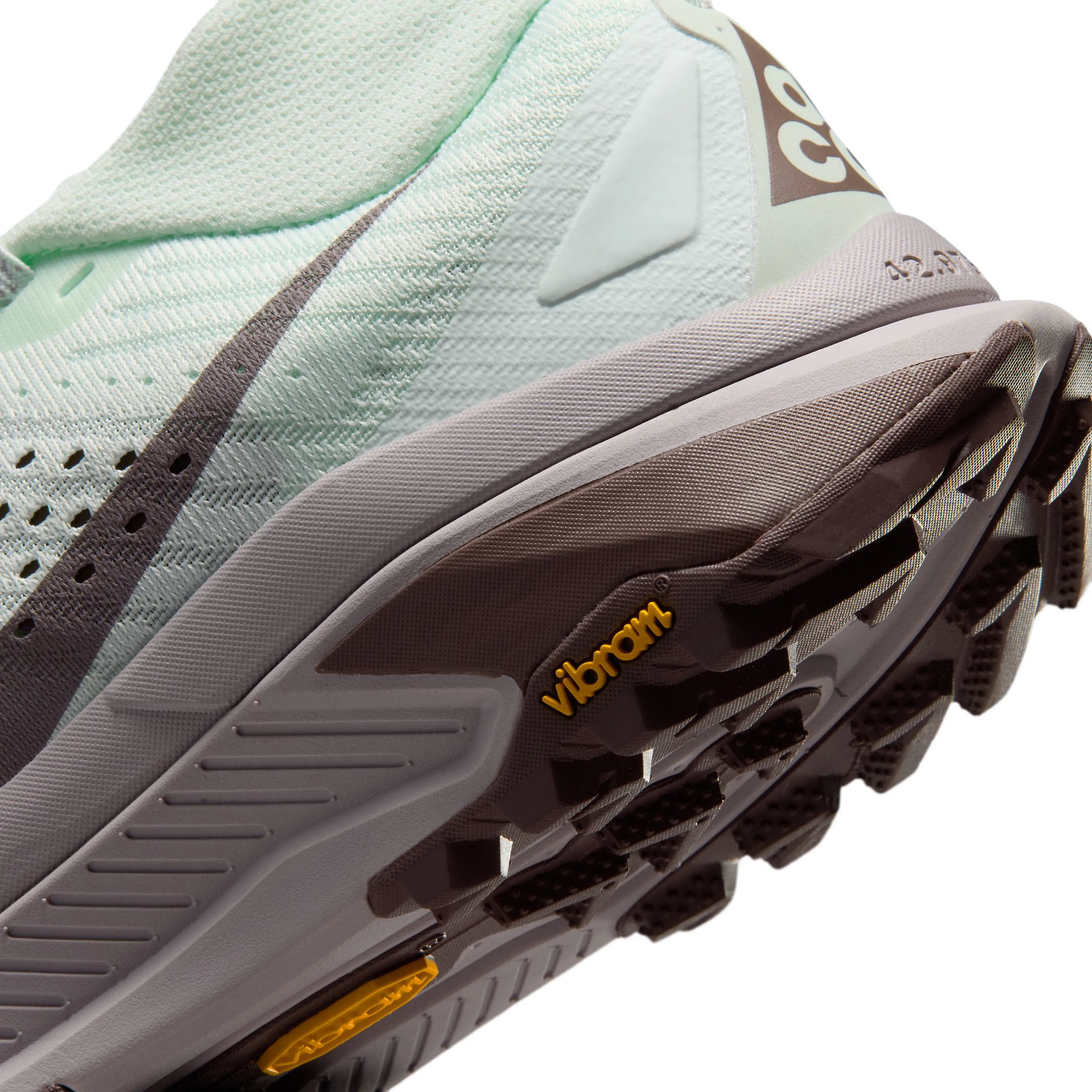 ACG Zegama Women's Trail Running Shoes