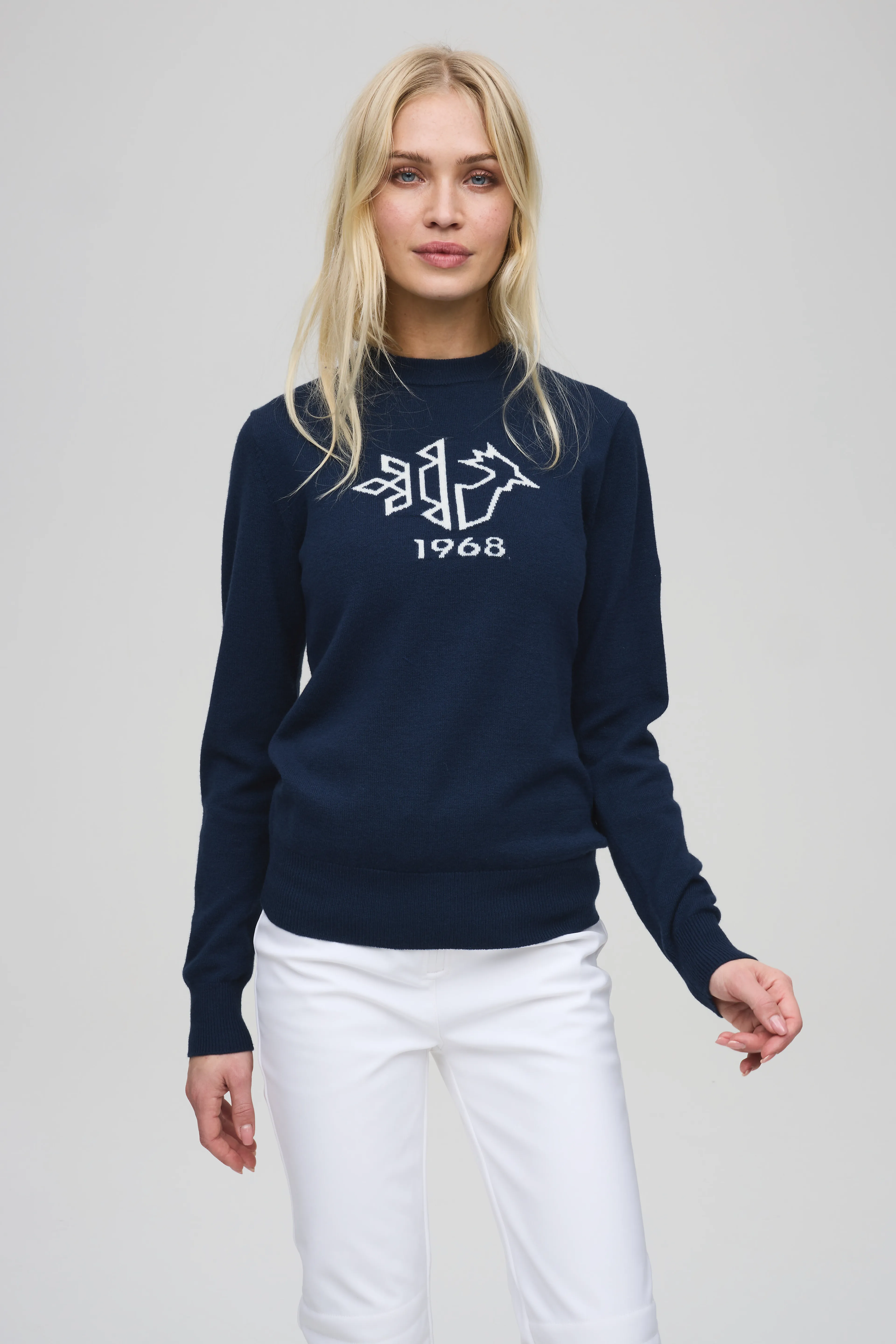 Emilie ski crew W
