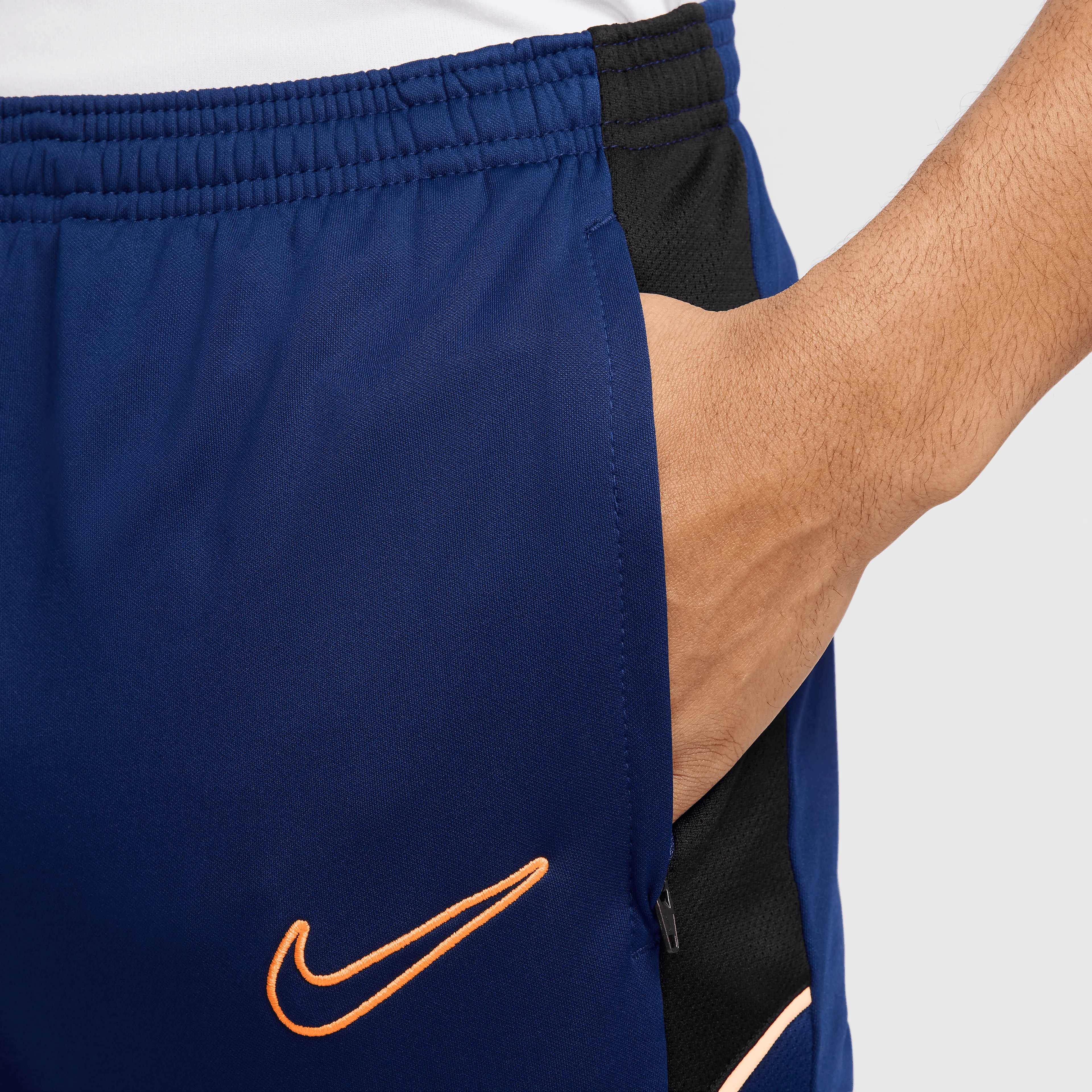 Academy Dri-FIT Soccer Pants