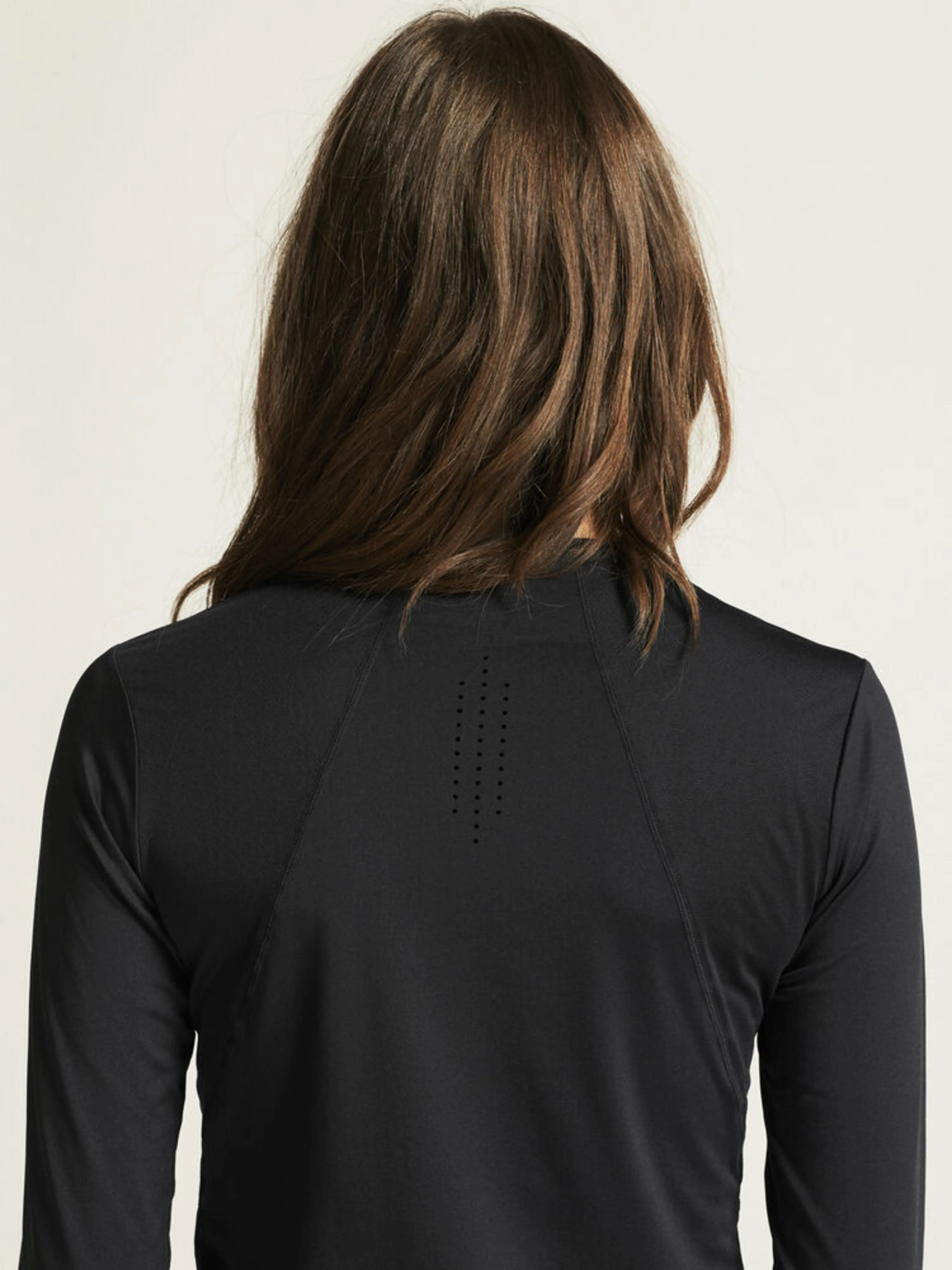 Adv Essence Ls Tee 2 W