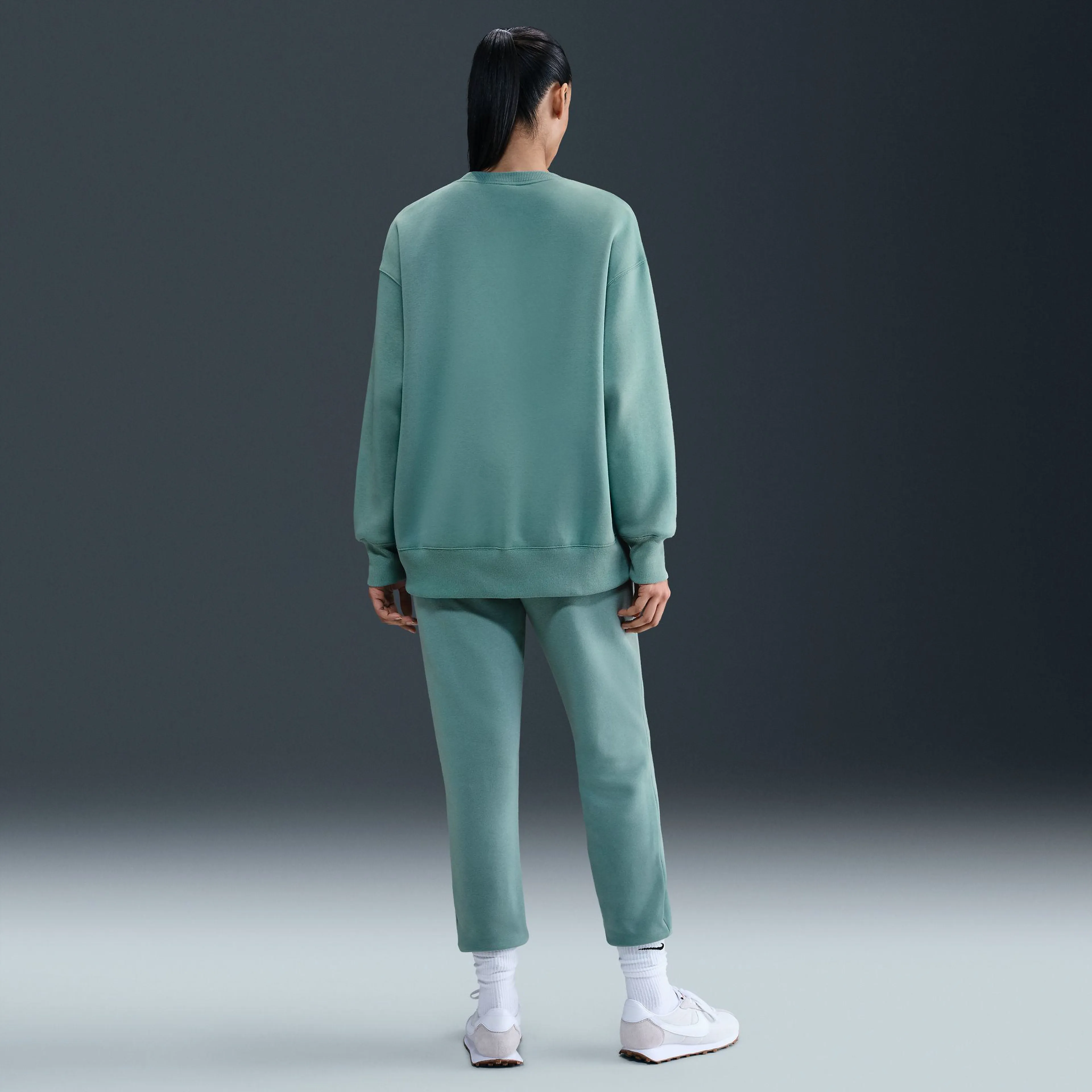 Sportswear Phoenix Fleece Women's Mid-Rise Sweatpants