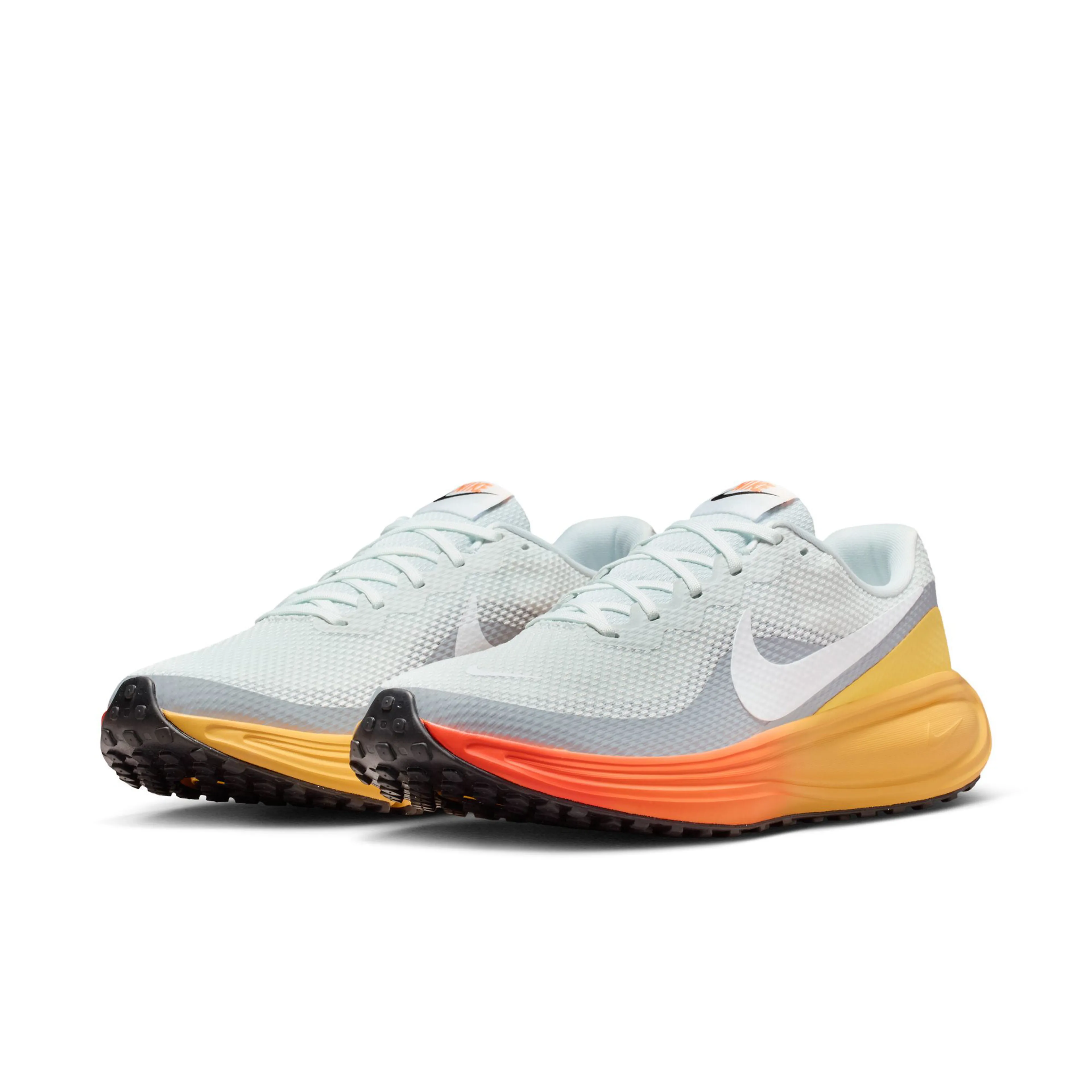 Revolution 8 Men's Road Running Shoes
