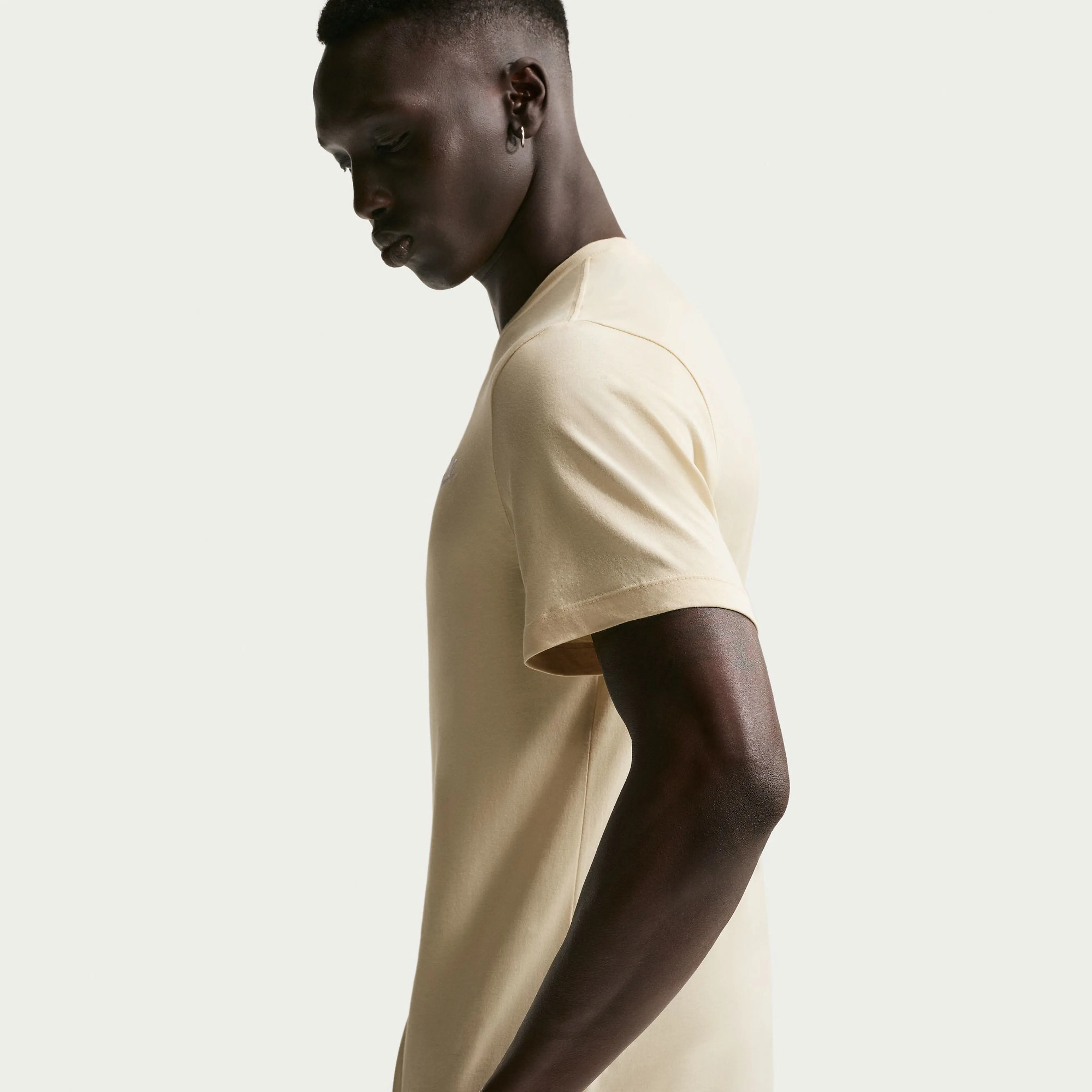 Sportswear Club T-Shirt