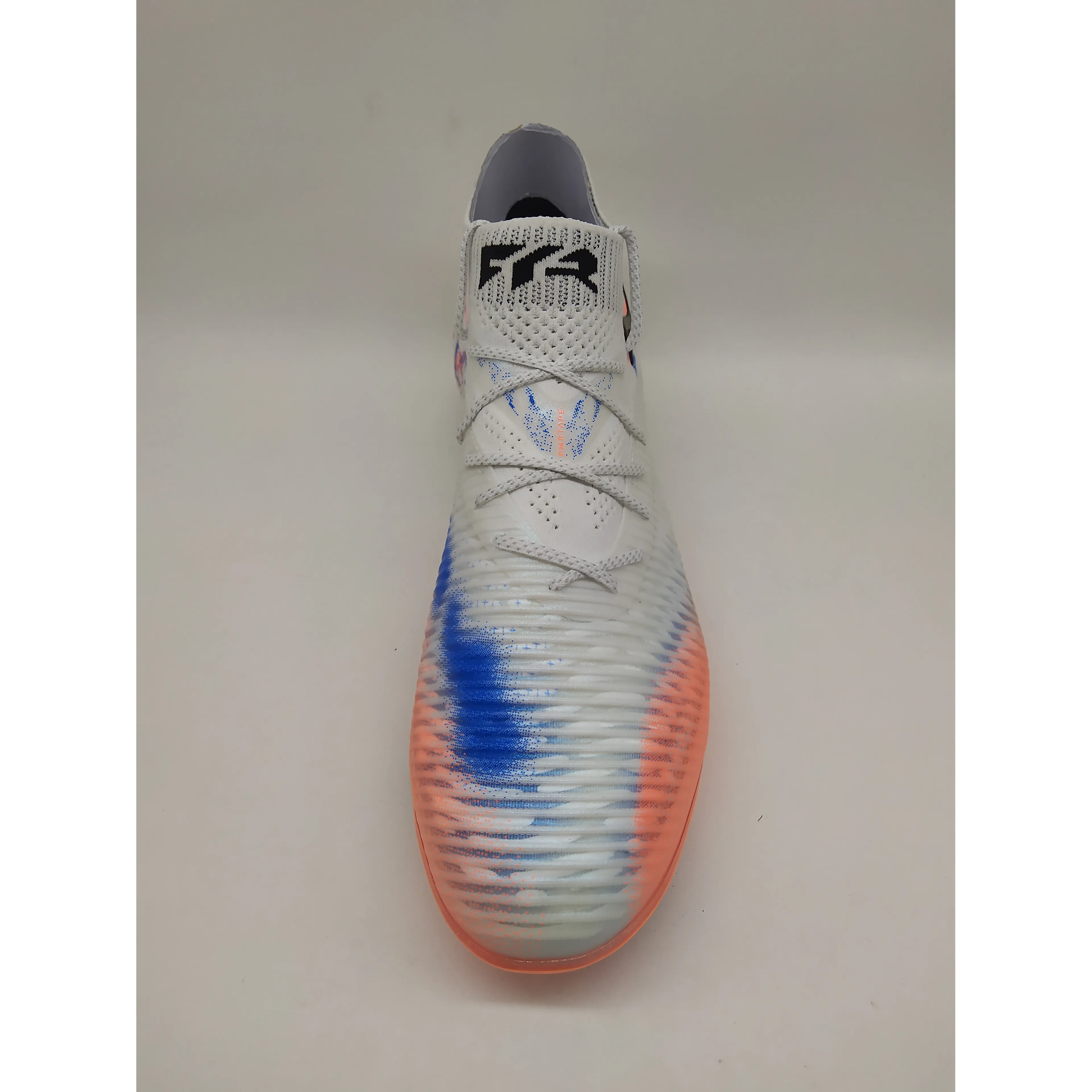 FUTURE 8 ULTIMATE AG