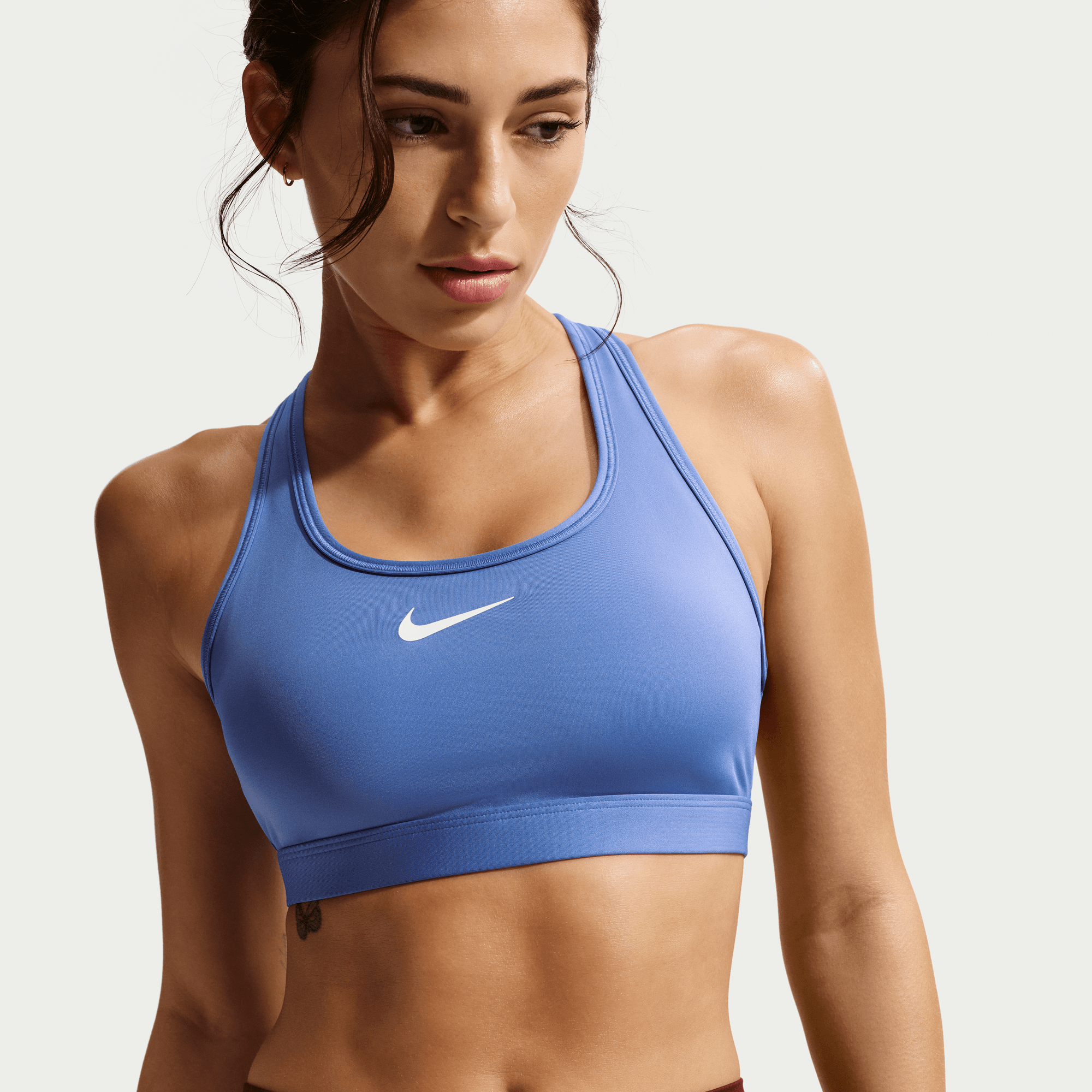 Swoosh Medium Support