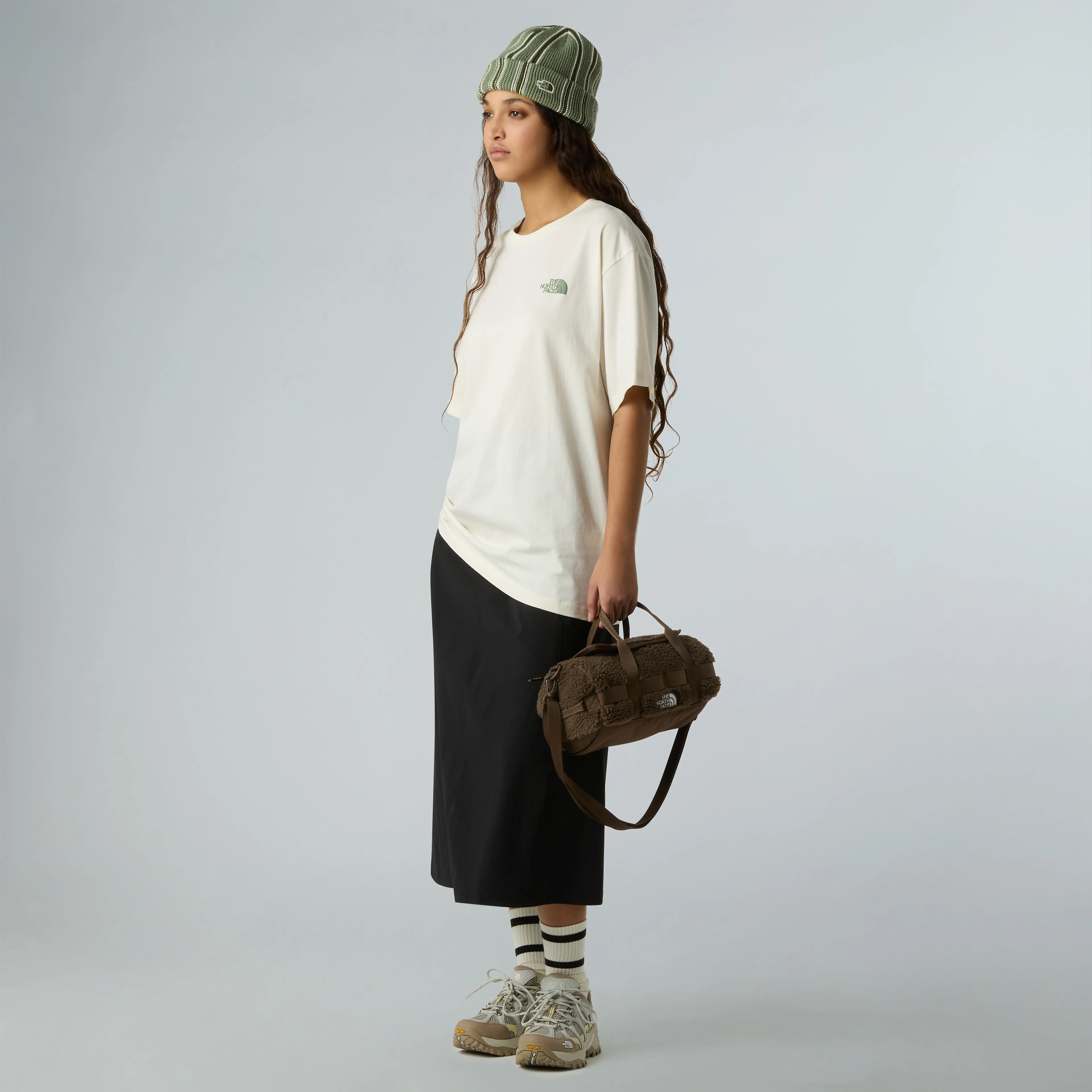 U NSE SLOPES RELAXED S/S TEE-GRAPHIC