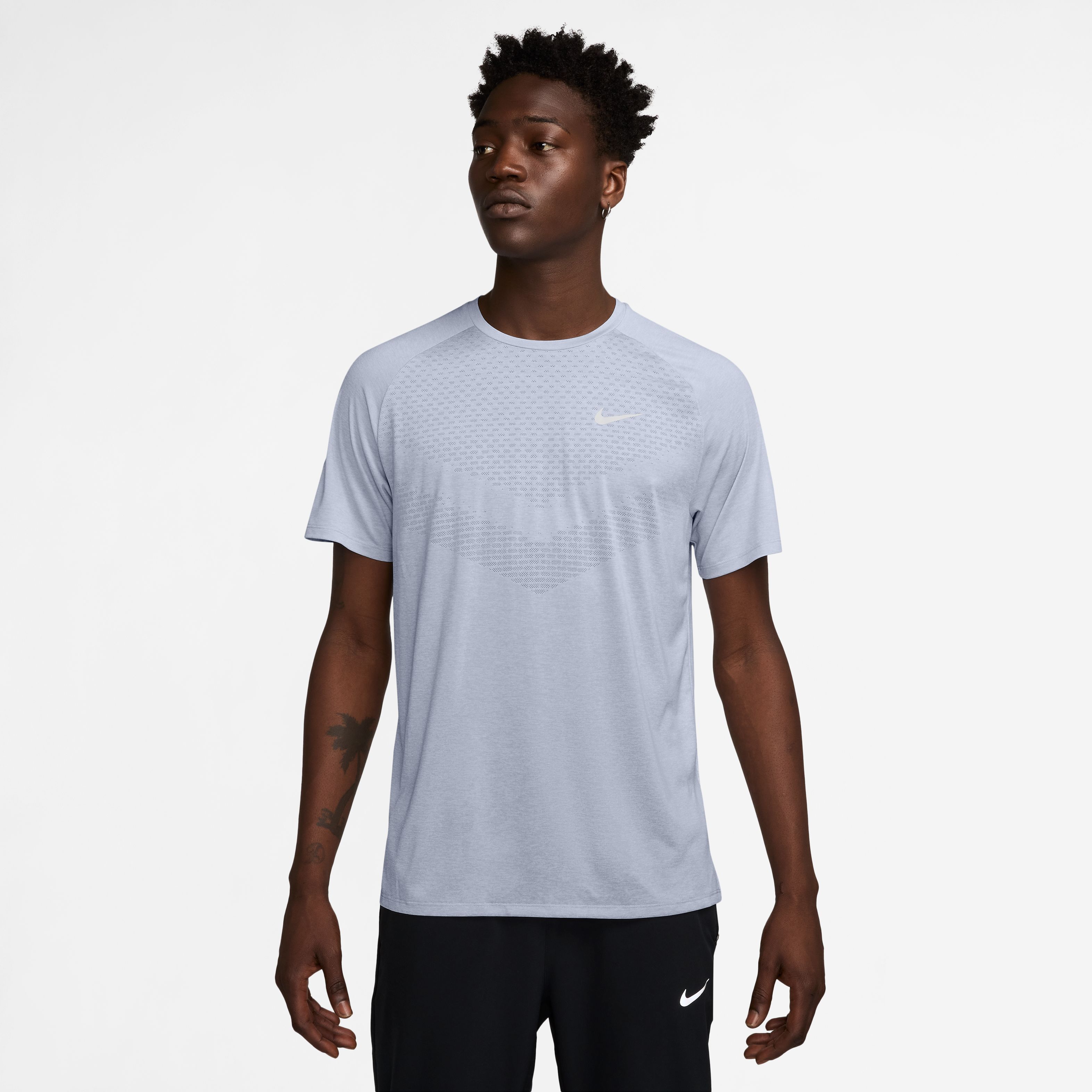 M NK DFADV STRIDE SS TOP
