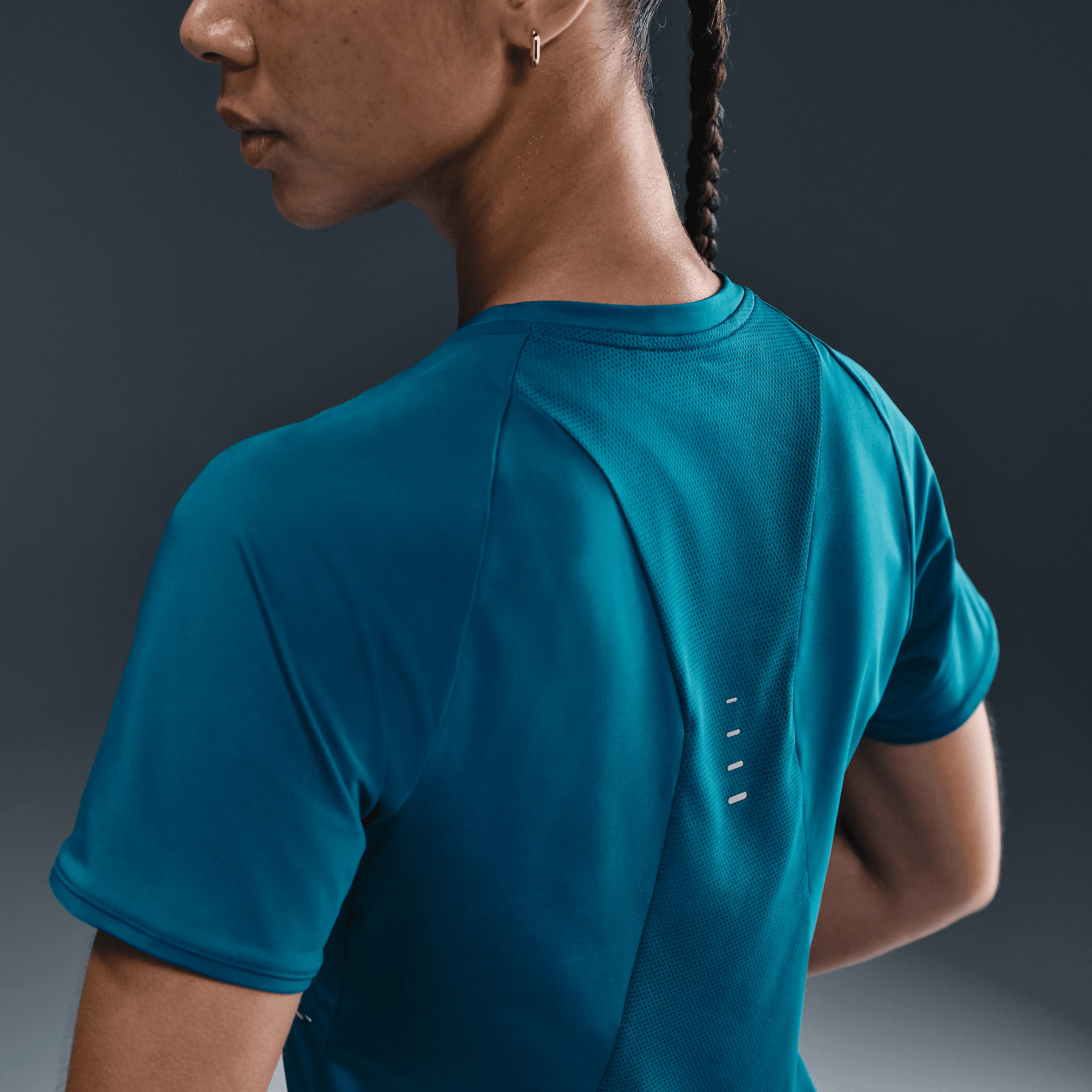 Swift Dri-FIT Short Sleeve Top