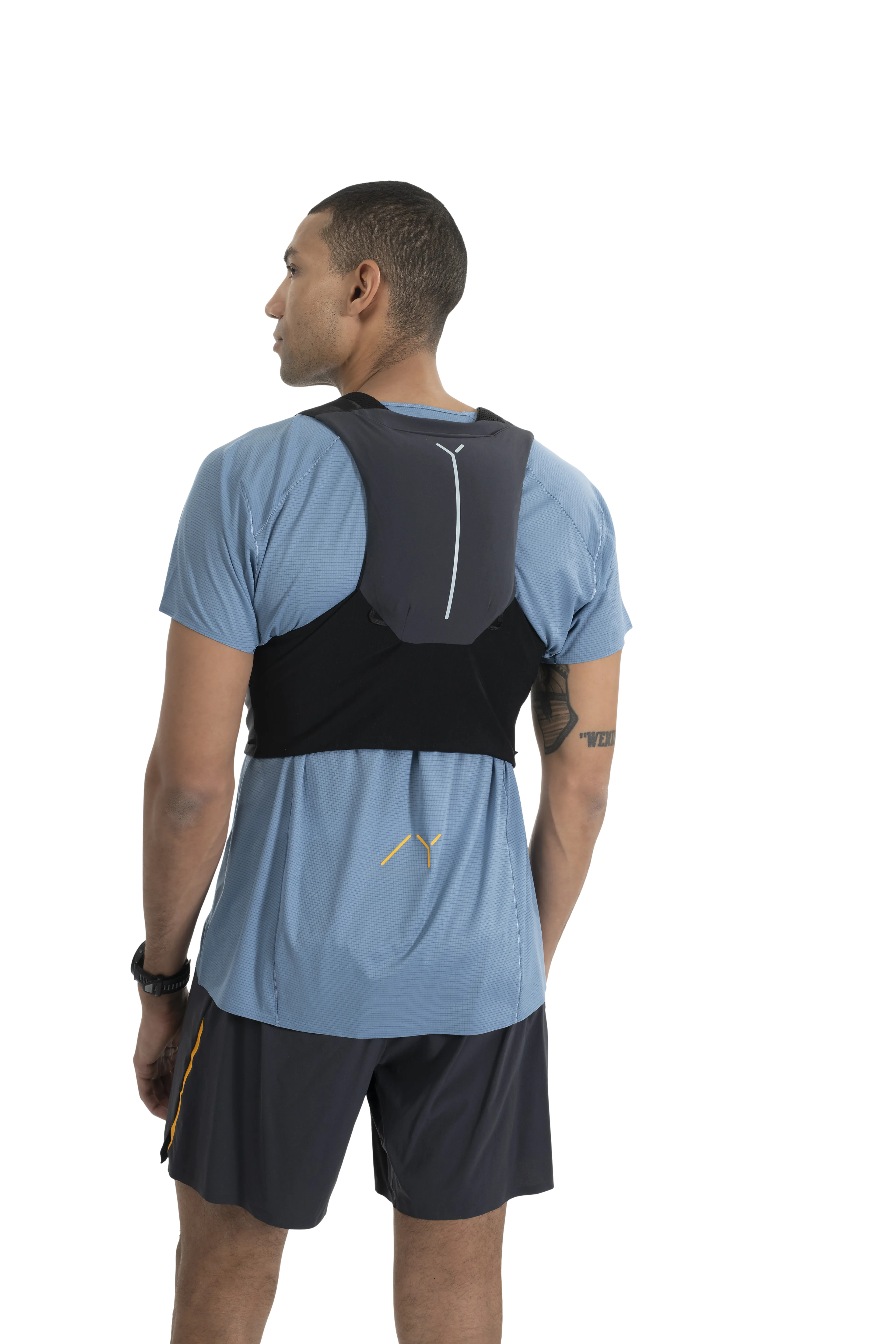 Y LightLine Hydration Vest 5
