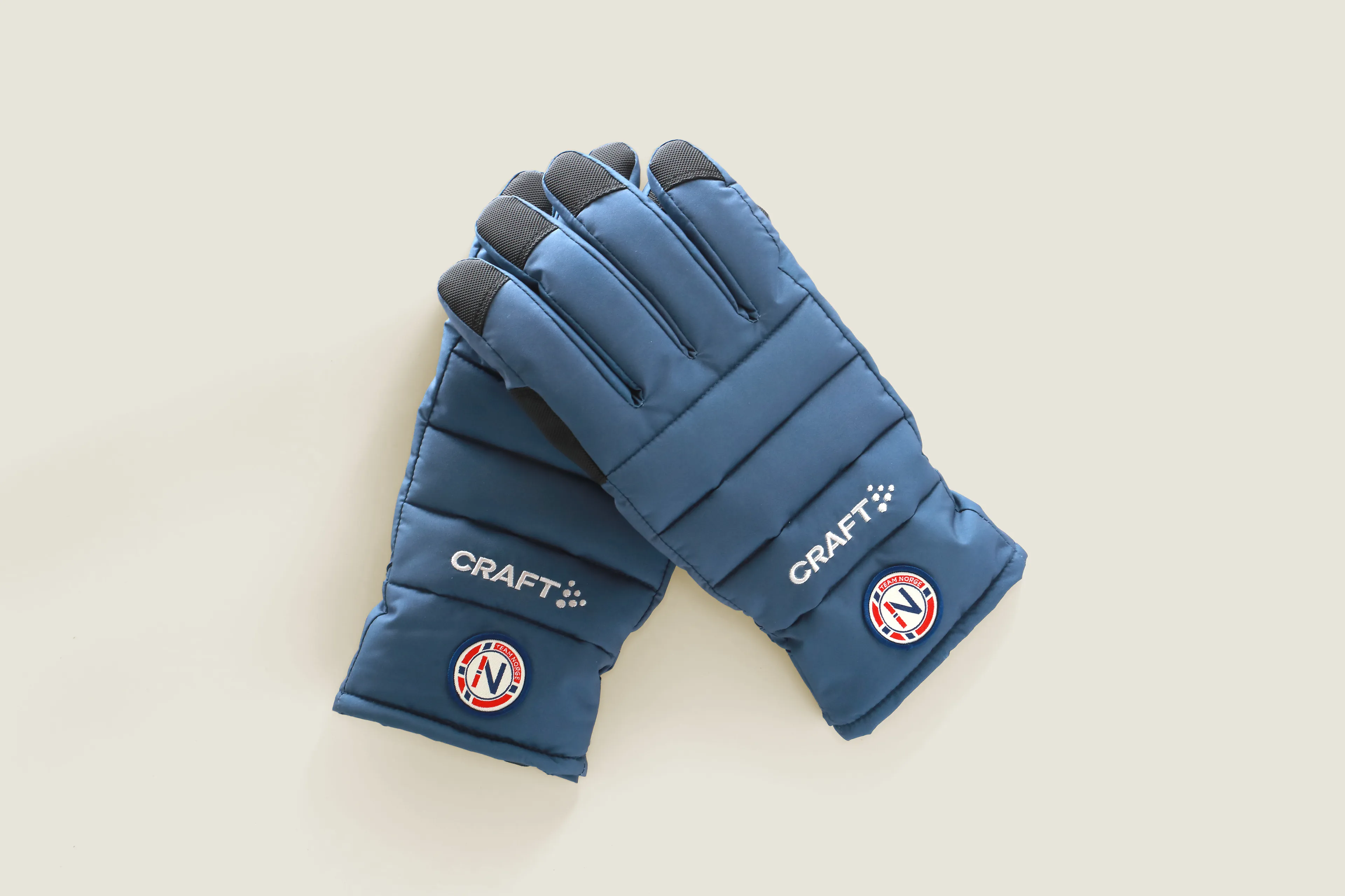 OL Norway Padded Glove